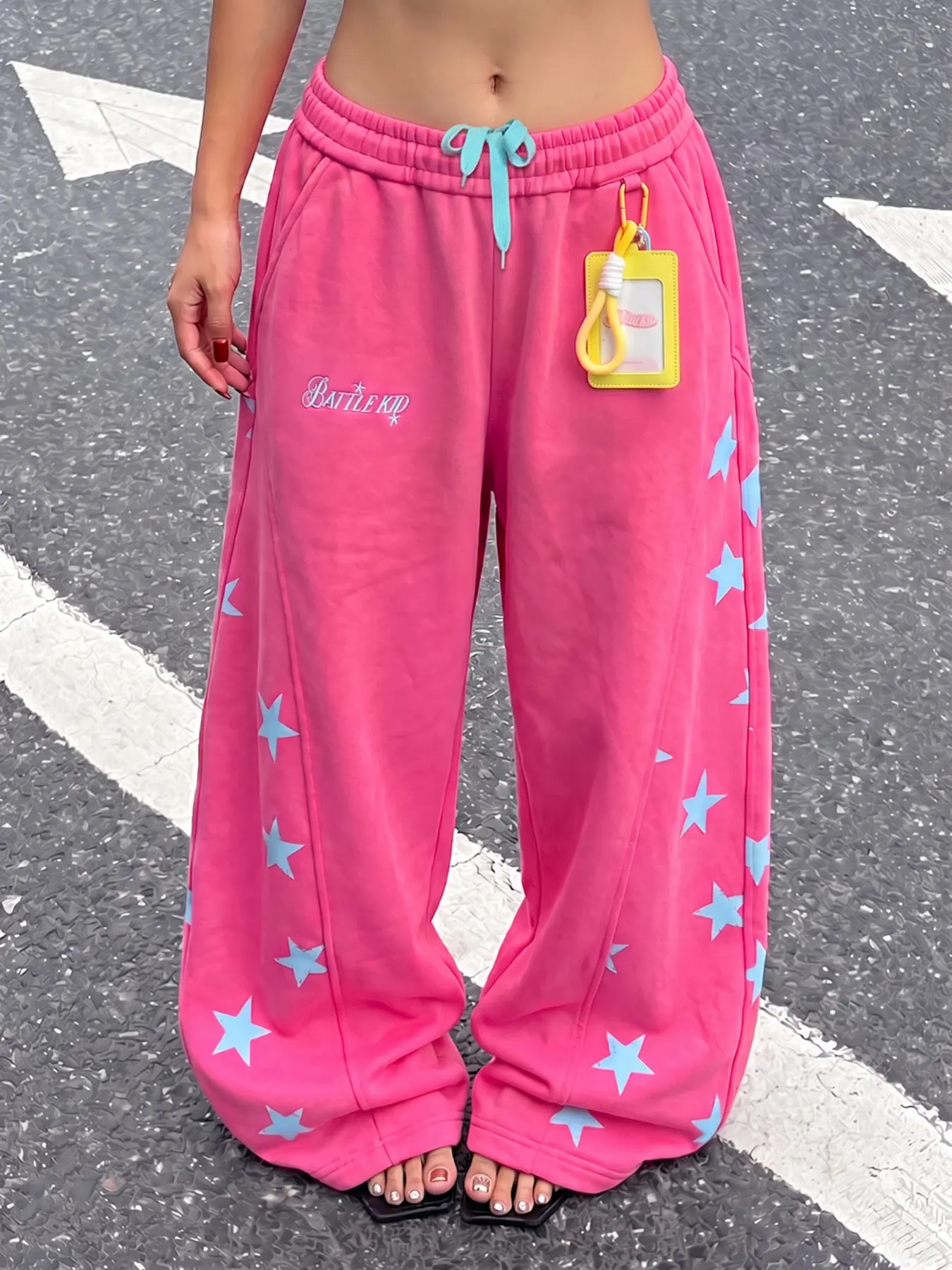Women's rose pink drawstring high-waisted wide-leg sweatpants with light blue star and letter print on the sides, loose trendy streetwear loungewear relaxed sports long pants