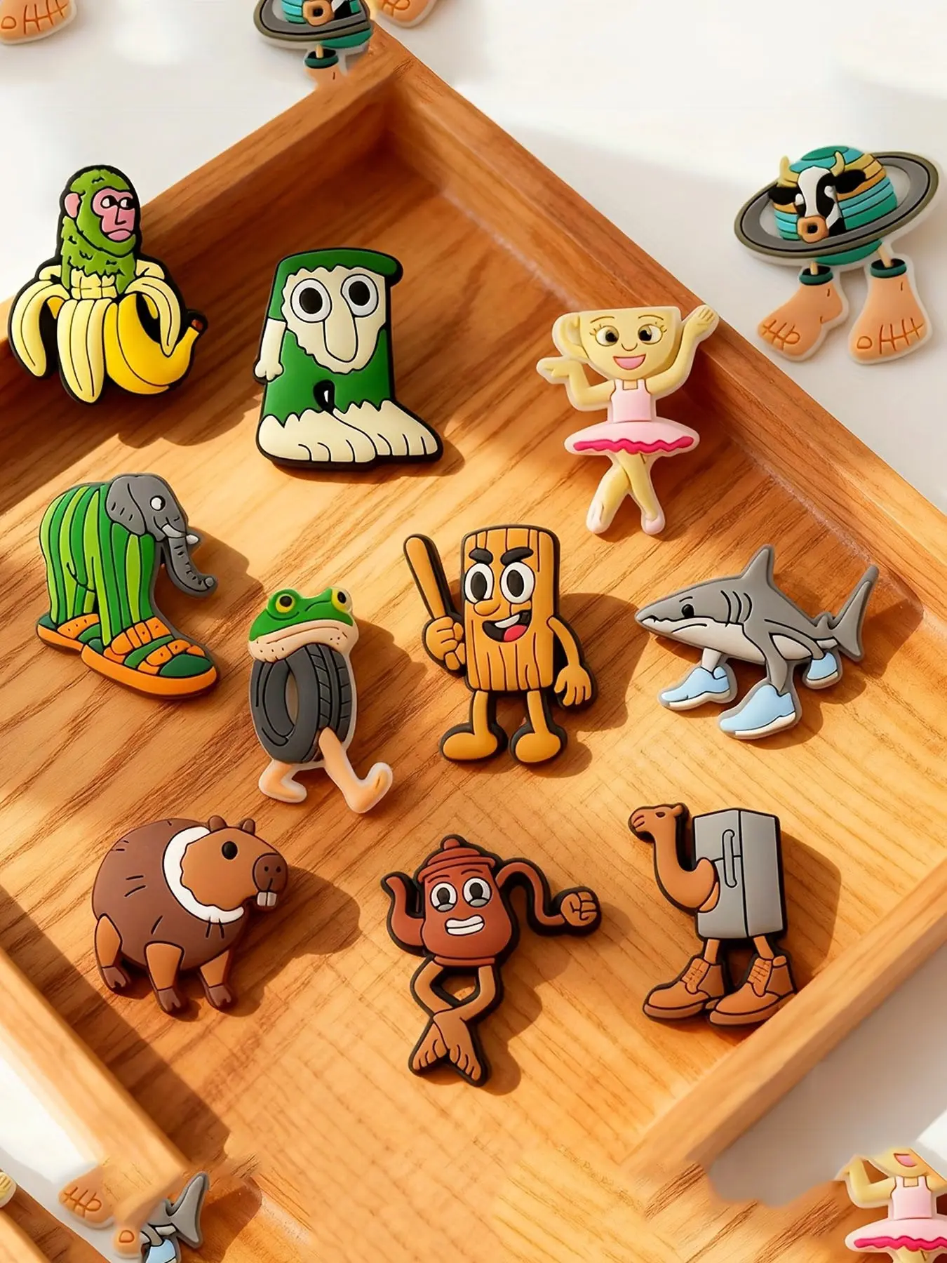 11 Piece Brainrot Cartoon Shoe Decor Set, Weird Anthropomorphic Banana Gorilla Shark Capybara Soft Gel Shoe Accessories, Unique Decorative Shoe Decoration, Cute Shoe Charms for Sneakers