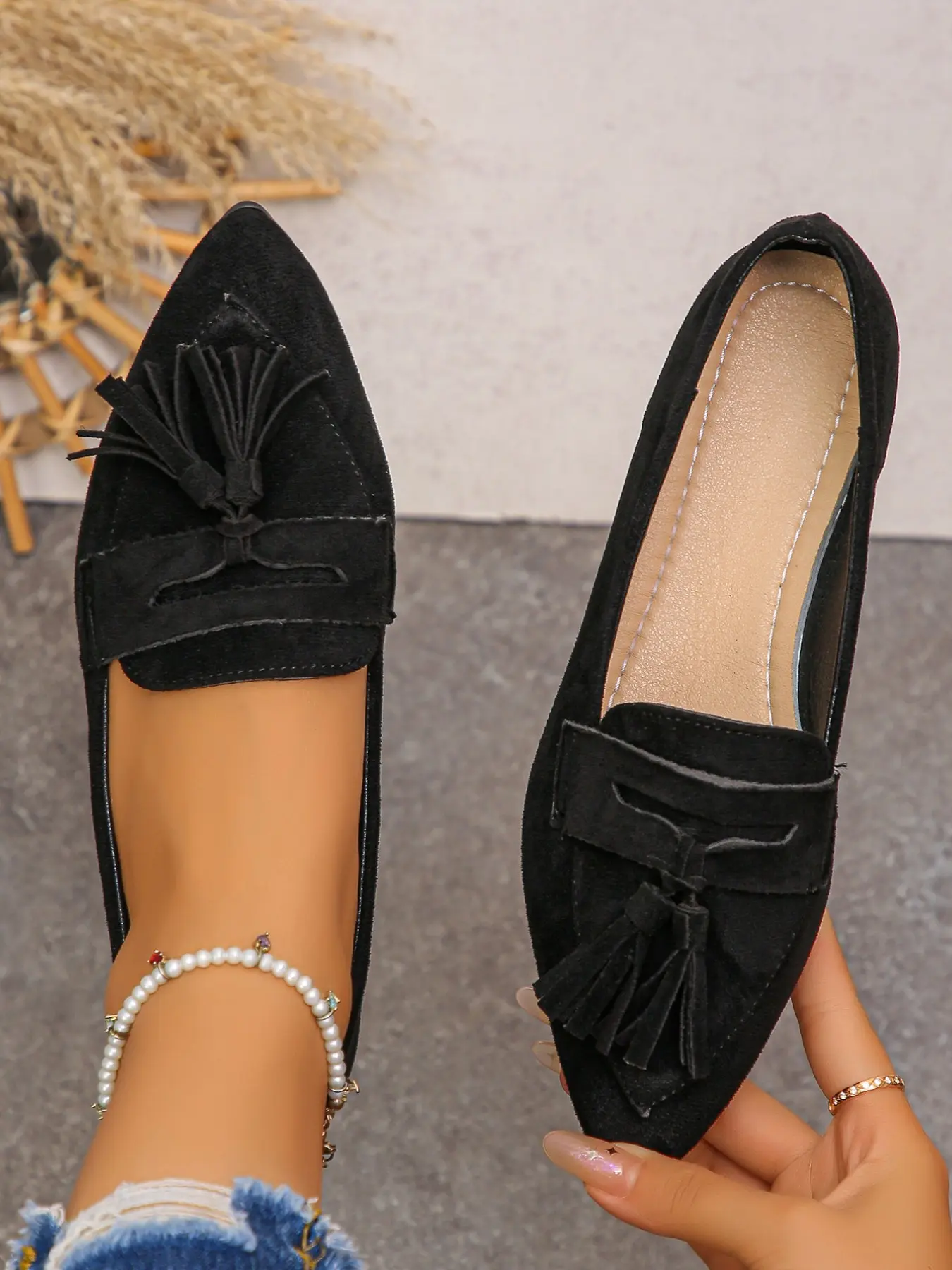 Women's Fringe Pointed Toe Loafers, British Style Slip-On Shoes, Office Commuting Shoes, Office Commute Flat Shoes, Elegant Casual Footwear for All Seasons