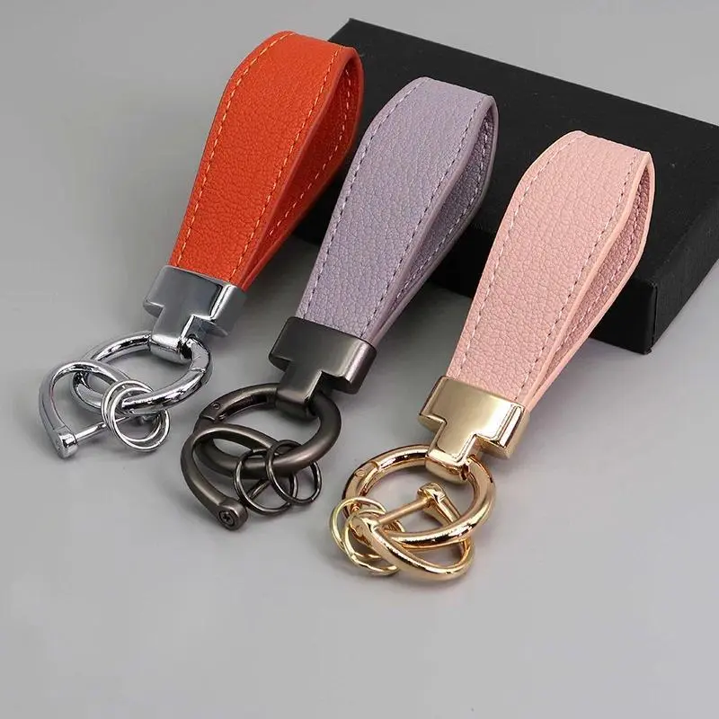 T Buckle Customized Lamb Pattern Leather Keychain for Men Women Vintage Personalized Car Logo Key Chains Laser Engrave Keyring