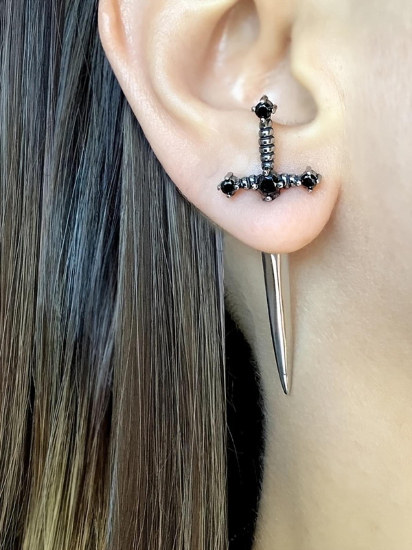 Women's Easter Street Sword Decor Alloy Studded Cross Earrings, Casual All-match Jewelry for Girls Gift, Simple Classic Fashion Accessories for Daily Wear