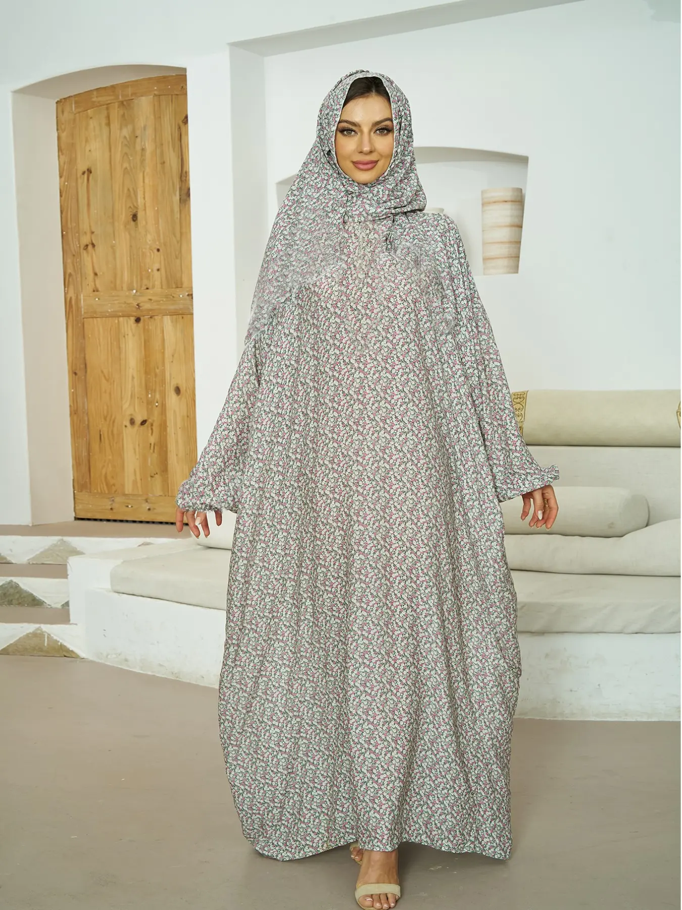Middle Eastern Women's Scarf-Style Prayer Robe, Muslim Dress, Long Loose Comfortable Printed Dress, Elegant Floral Trim Design, Modest Dresses, Perfect for Daily Wear, Muslim Clothing