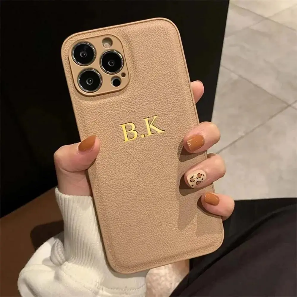 Custom Initial Letter Leather iPhone Case, Luxury Khaki Faux Leather Gold Embossed Monogram Phone Cover, Elegant Personalized Letter Shockproof Protective Case for Women, Aesthetic Luxury Accessory TikTok 2026 suitable in style creative fashion durable