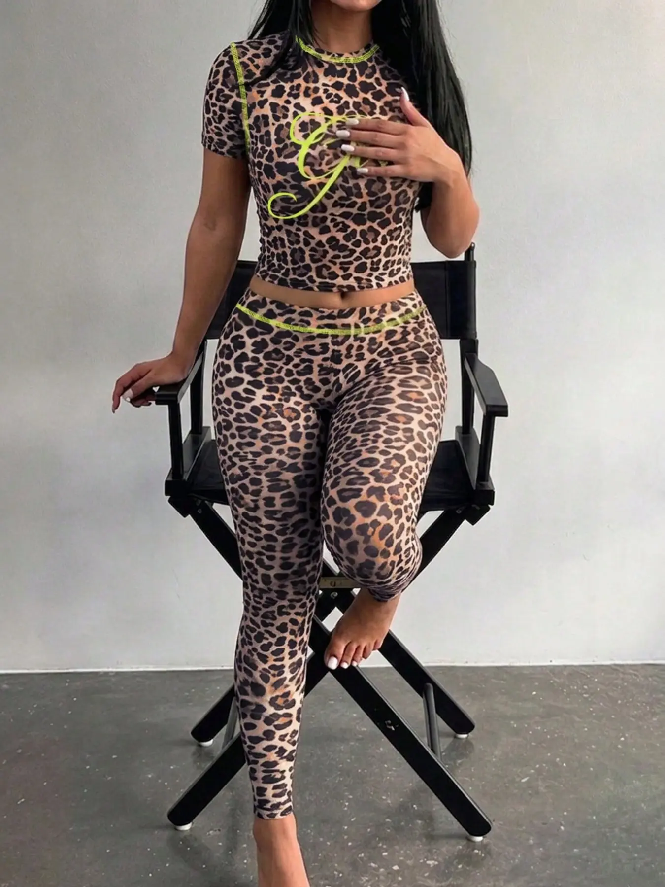 Lw Sherowear Leopard Print Two-Piece Set, Casual Fitted Outfit, Short Sleeve Top and High-Waisted Pants for All Seasons