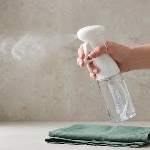 Portable Refillable Spray Bottle, Ultra-Fine Atomizing Design for Travel Makeup, Home Disinfection & Clothing Deodorizing, Lightweight Plastic Mister