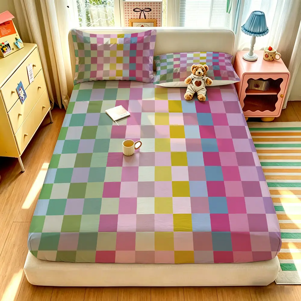 A 3-piece colorful checkered pattern bedding set, Cozy Bedding Set, including 1 bedspread and 2 pillowcases, without a filling. The bedspread is soft and comfortable, with a deep pocket design, making it a perfect gift choice.