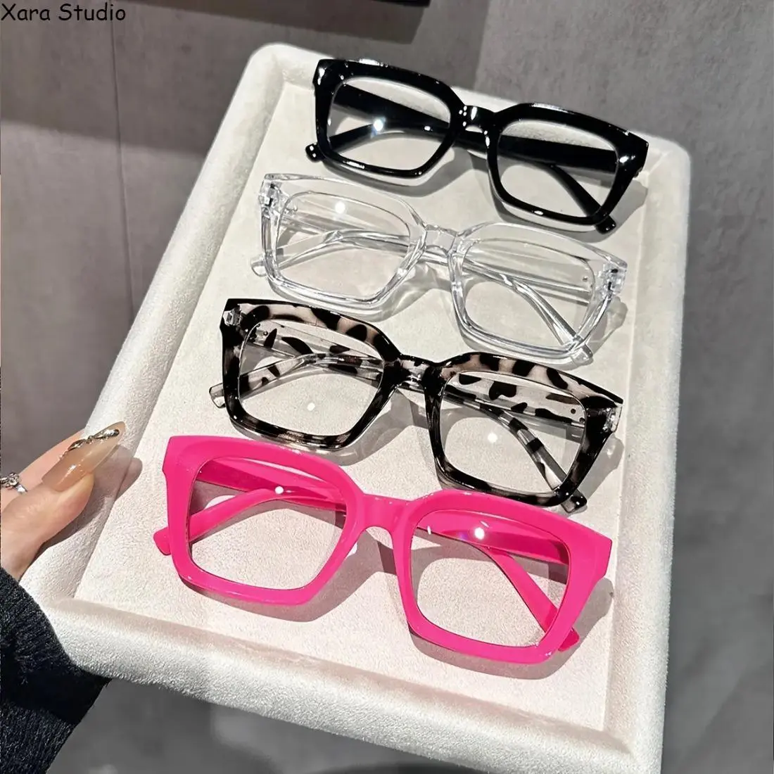 4-Pack Unisex Fashion Geometric Glasses – Trendy Decorative Frames for Parties, School, Shopping, Holidays, Halloween, Christmas, Easter, Valentine’s Day, Independence Day, Thanksgiving, New Year, Fun & Eye-Catching Style, Set Of Four