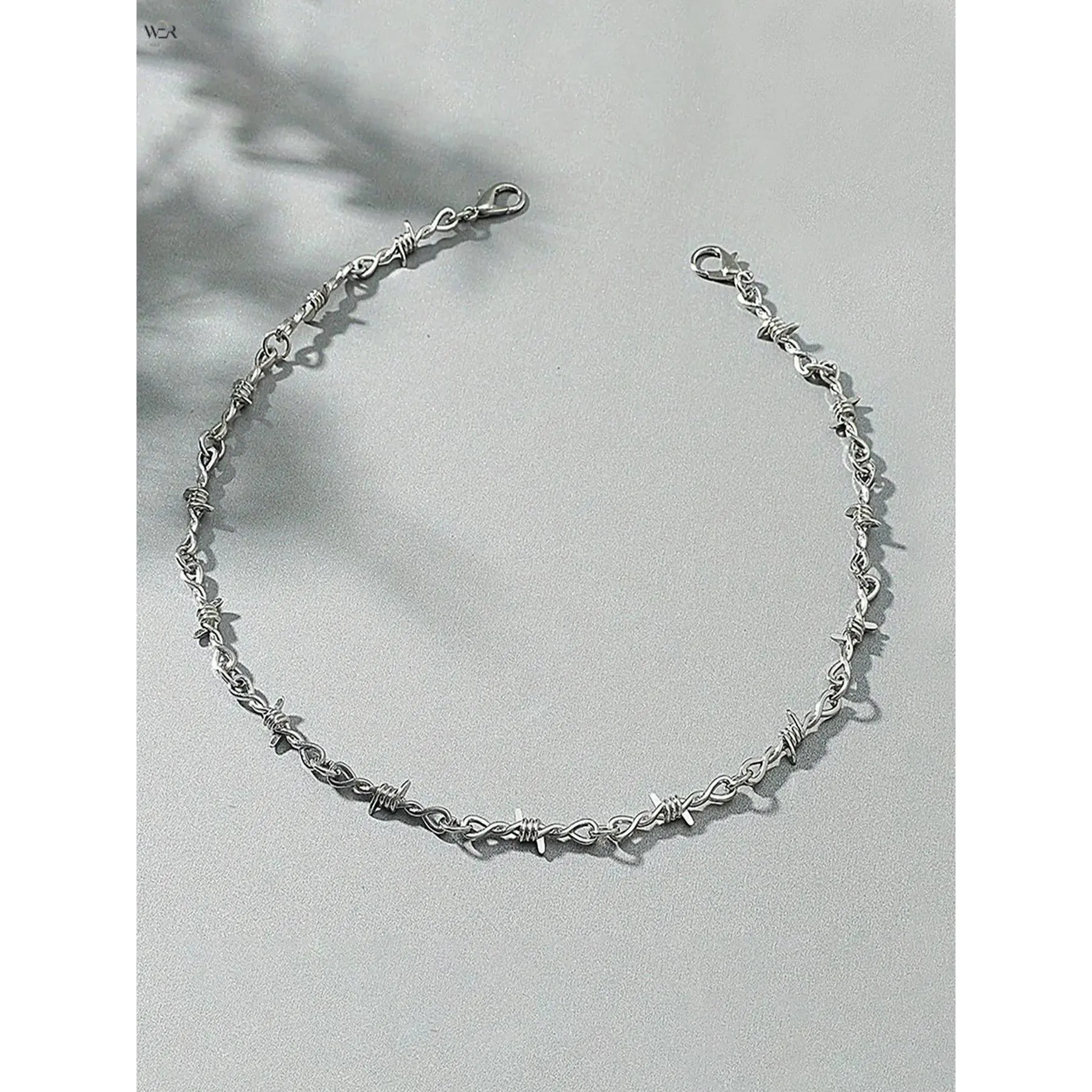 Gothic Punk Barbed Wire Chain Necklace, Twisted Alloy Jewelry for Women, Bold Edgy Look, Lightweight 29g for Party & Alternative Fashion, One Size Fits