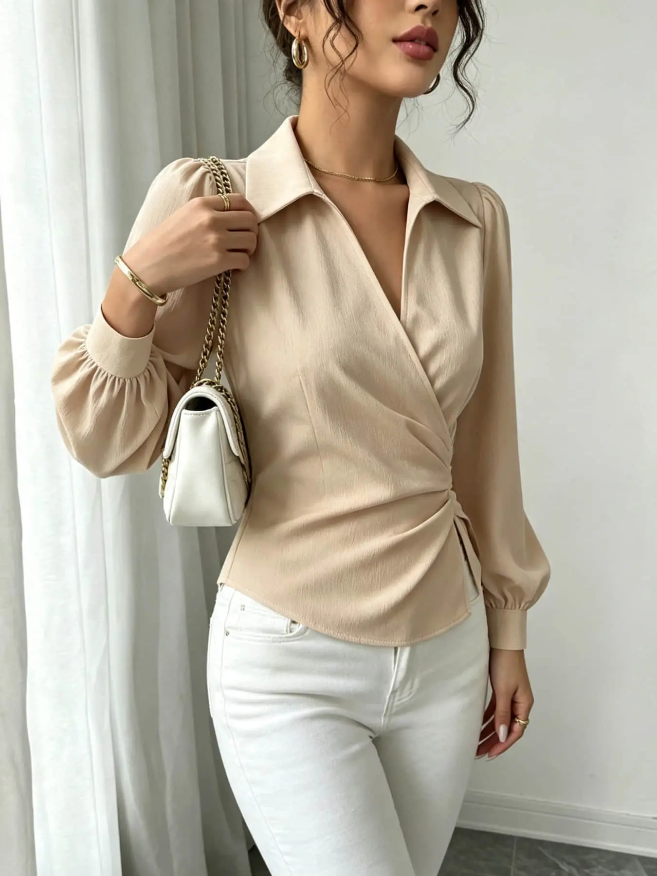 A women's fashionable, high-end, gentle and elegant commuter collar slim fit waist puff sleeve long sleeved Blouse Shirts with V-neck design, suitable for autumn and winter, suitable for dating, bar gatherings, and internet famous attractions.