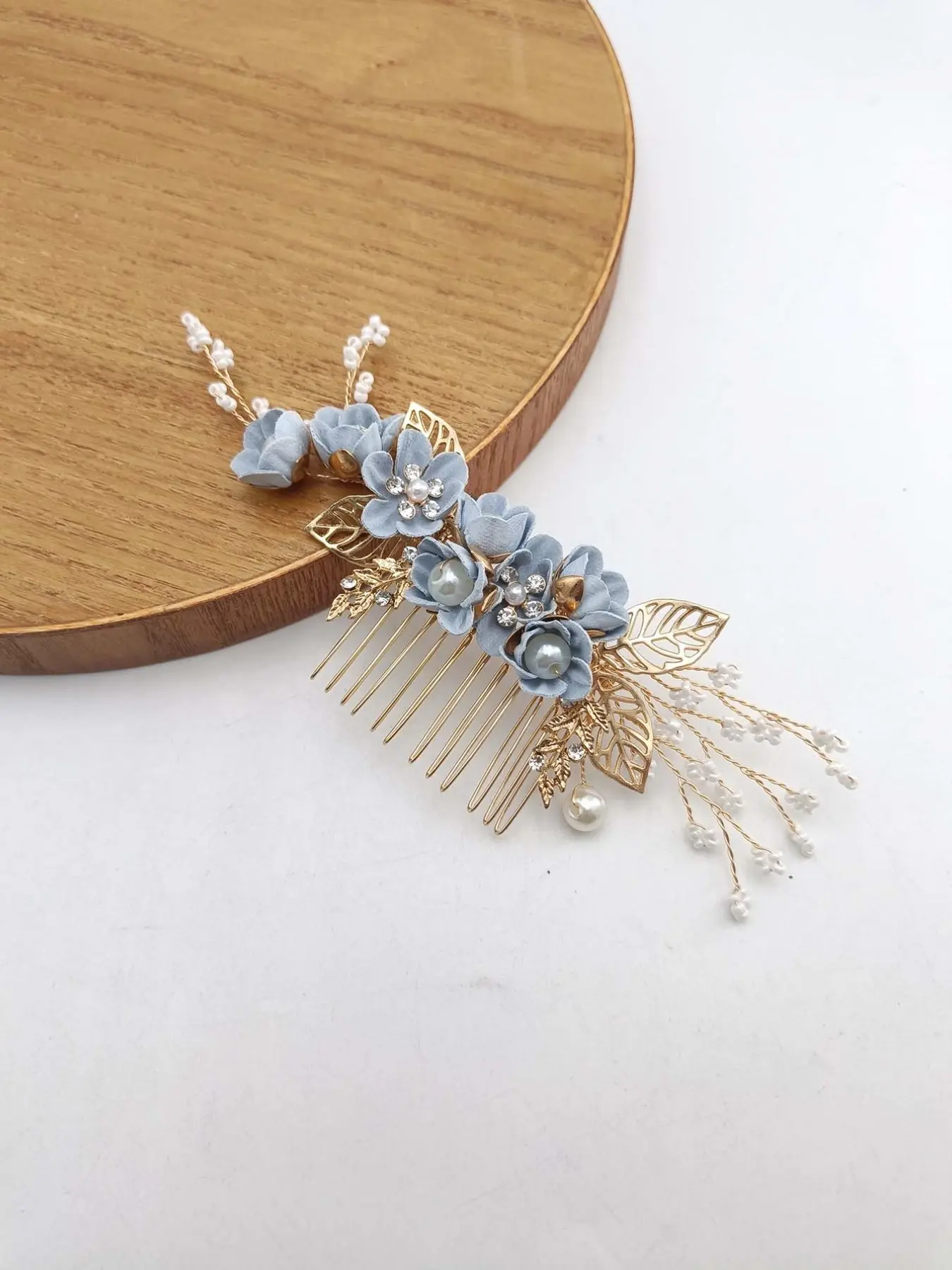 1PC Large 20.5cm Artificial Flower Hair Comb, 10 Teeth Metal Insert, Light Blue Flowers and Pearls, Elegant Floral Design for Valentine's Day Wedding, Wedding Hair Decor