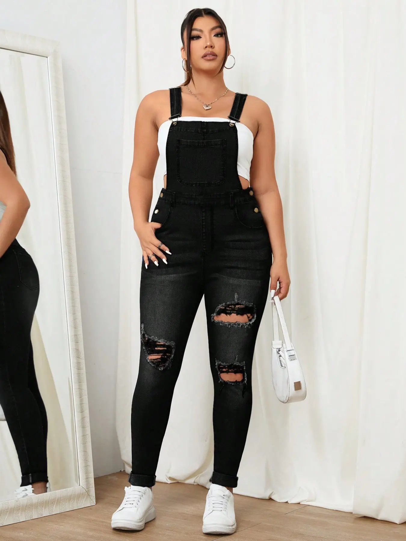 European and American Style Distressed Ripped Slim Fit Denim Overalls Bib Pants, Front Large Pockets, Side Pockets, Daily Wear Fashion, Bib Overall Jeans