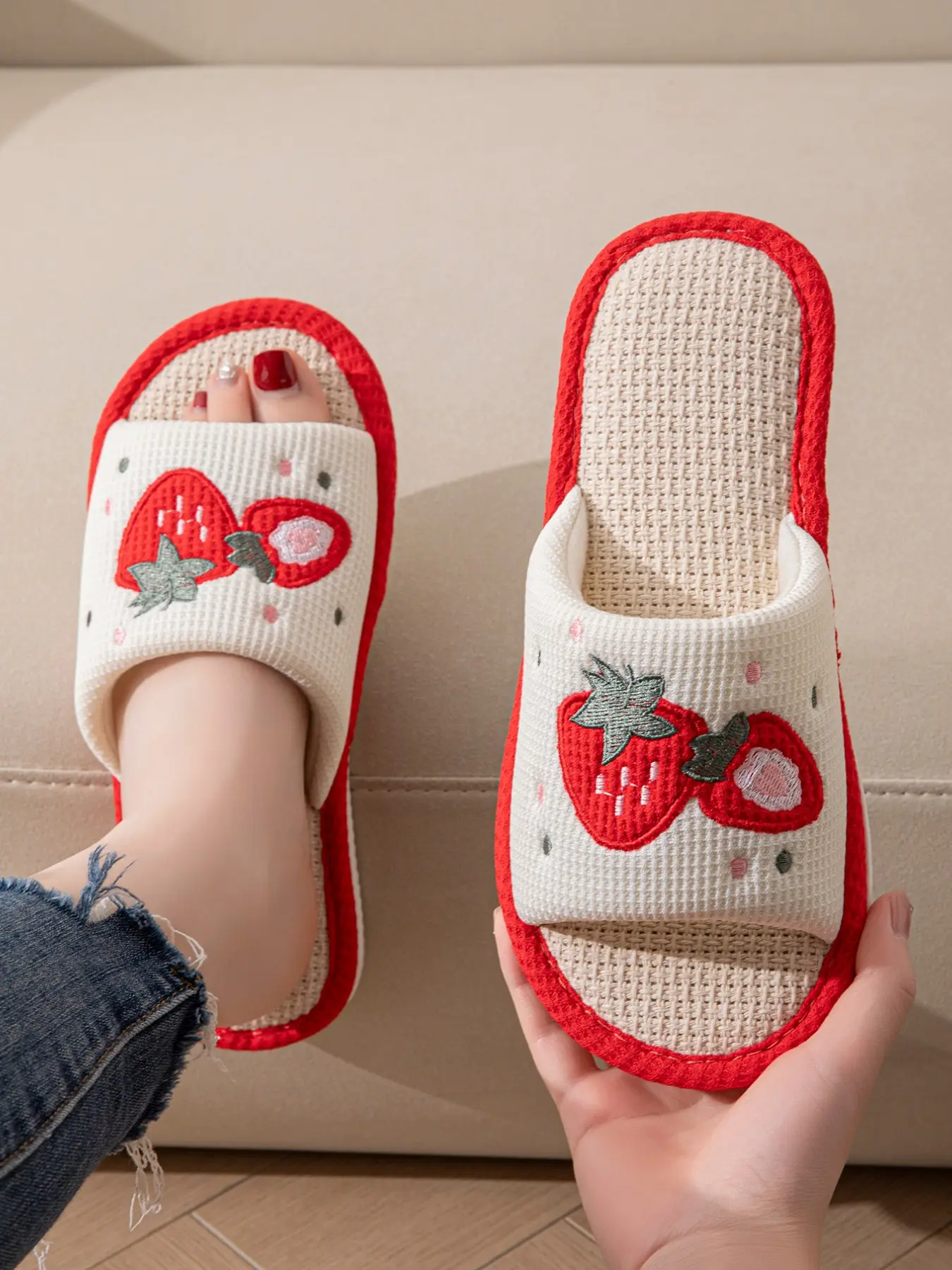 New Summer Cute Strawberry Linen Slippers, Couples Fashion Versatile Home Shoes, Comfortable and Stylish Footwear for Daily Use