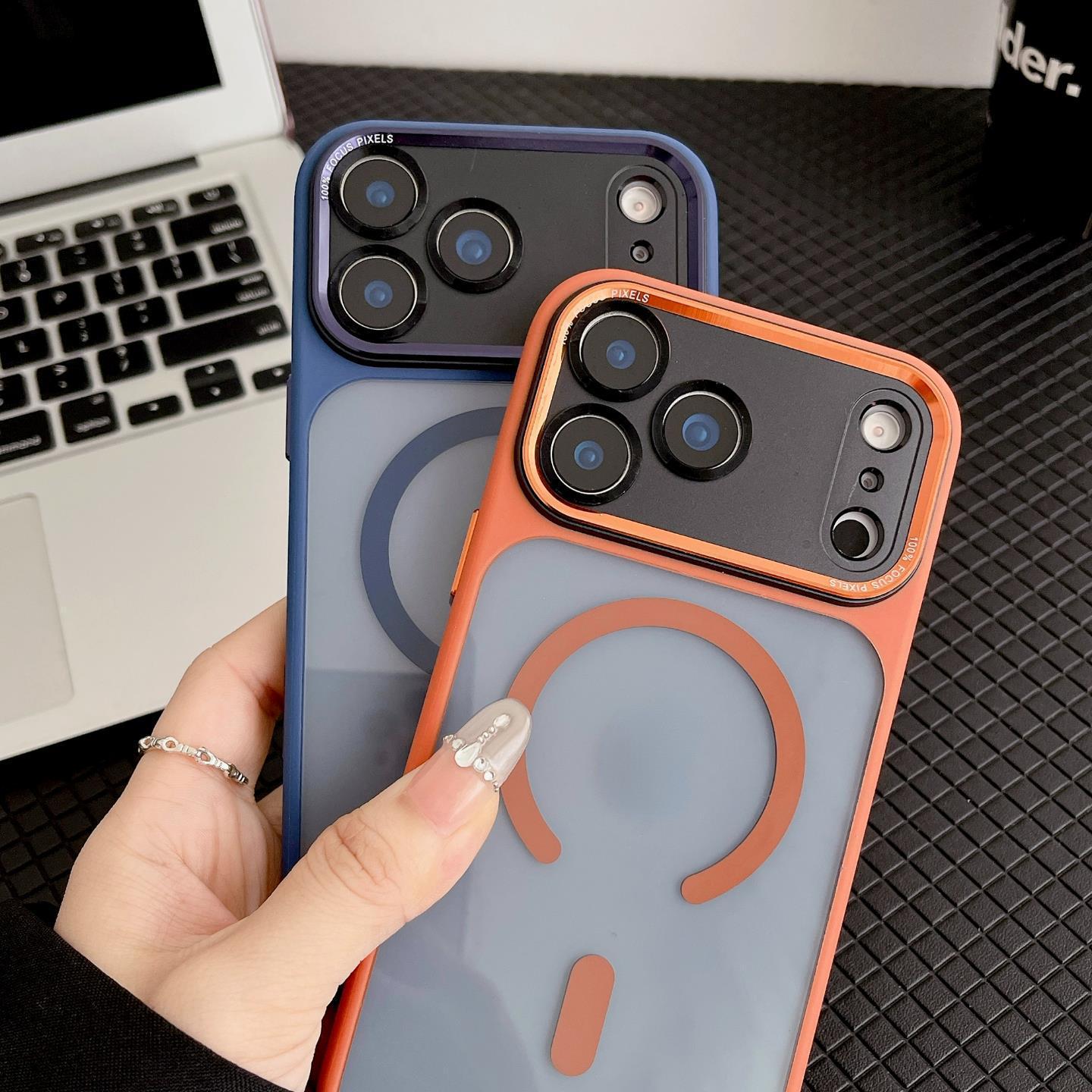 Hardware Metal Lens Compatible with iPhone 17 Pro Max Phone Case New Model Instant Change 17 Magnetic Suction Protective Cover