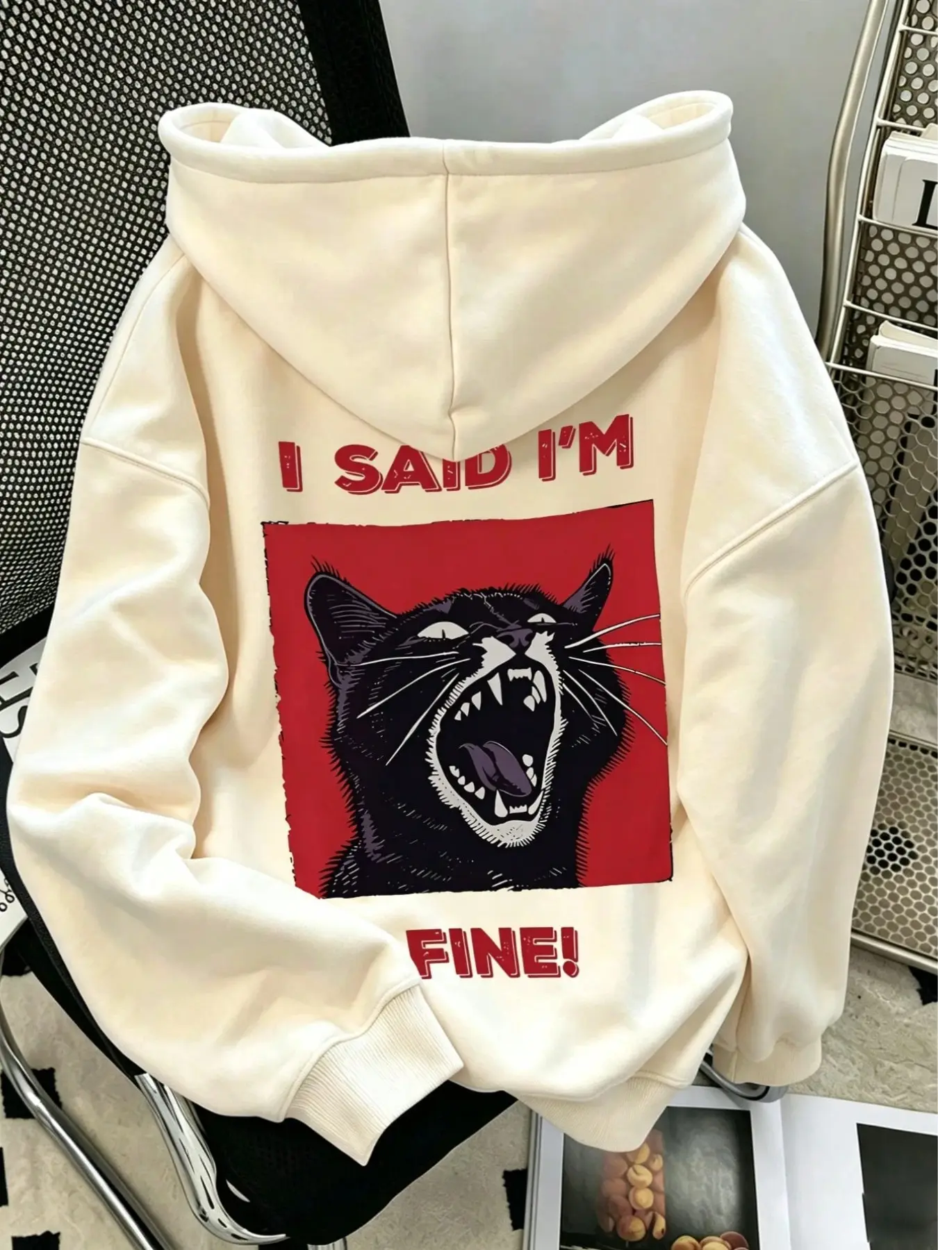 Vintage Cat Print Hoodie, Oversized Loose Fit, Soft Fabric, Casual Streetwear, Perfect for Jeans and Sports Pants