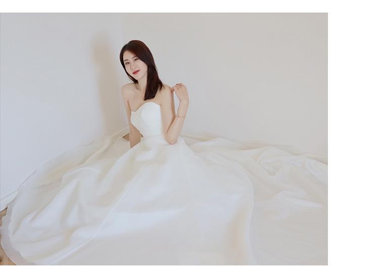 Simple Strapless Light Wedding Dress New 2026 Satin French Style Small Train Bridal Wedding Elegant Travel Shoot Going-Out Gown for Women
