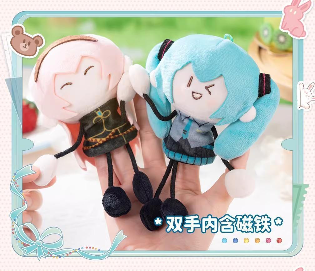 New Genuine Moeyu Hatsune Miku Plush Keychain Ant Body Holding Hands Plush Charm Gift Toy Sweet Dreams Miku Mini Plush Toy