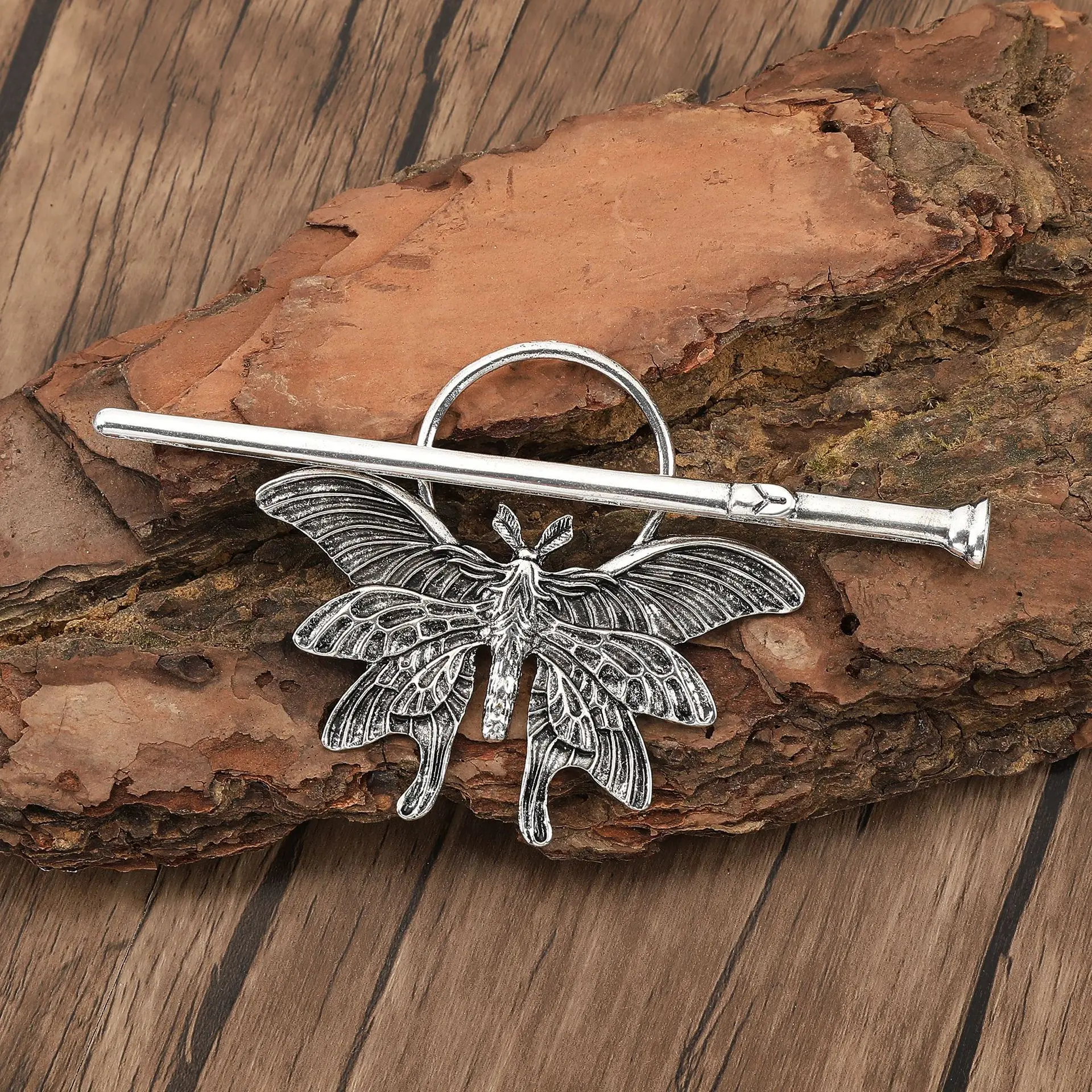 Viking Moth Butterfly Hairpin Vintage Insect Hair Stick Slide Dark Aesthetic Metallic Barrette Traditional Bun Holder Headpiece For Women Gothic Witch Cosplay Halloween Party Accessories
