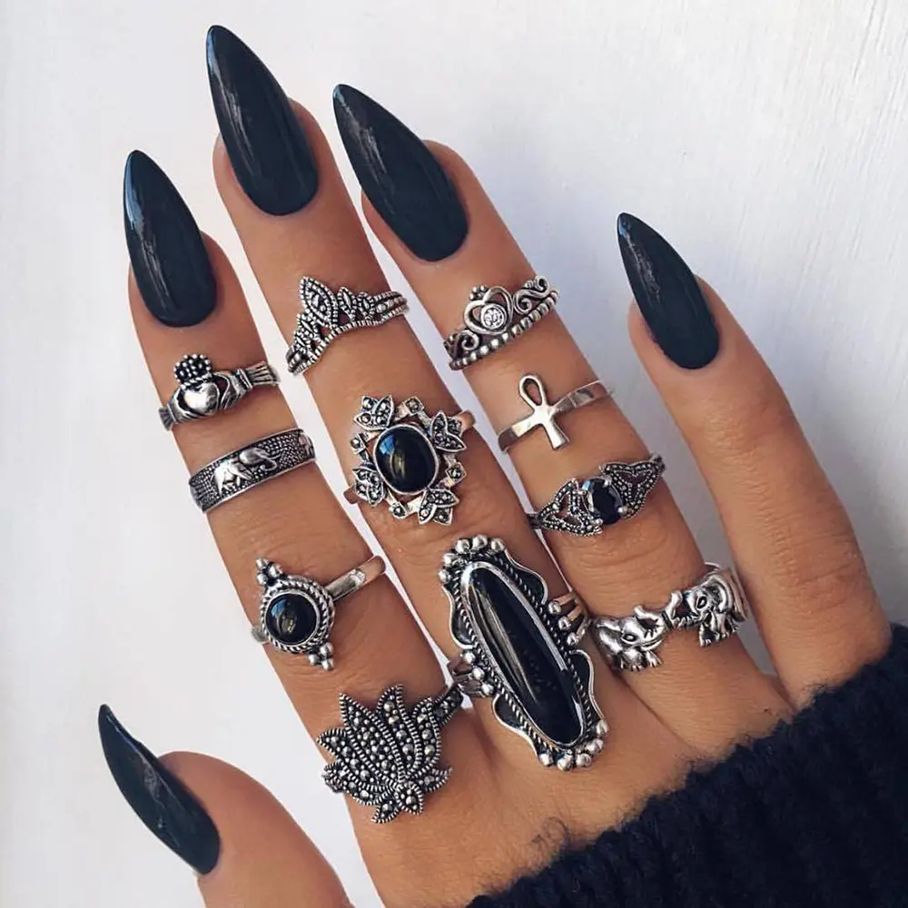 Women's 12-Pcs Vintage Gothic Rings Set - Silver-Tone Stackable Rings with Black Gemstones, Punk Elephant Crown Jewelry for Casual Daily Wear with Gothic Motifs, Finger Rings