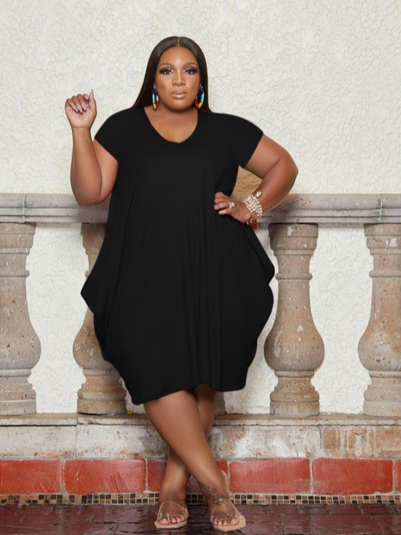 Plus Size T-Shirt Dress with Pockets, Loose-Fitting Short Sleeve Casual Dress for Summer, Comfortable Knit Fabric, Casual Wear