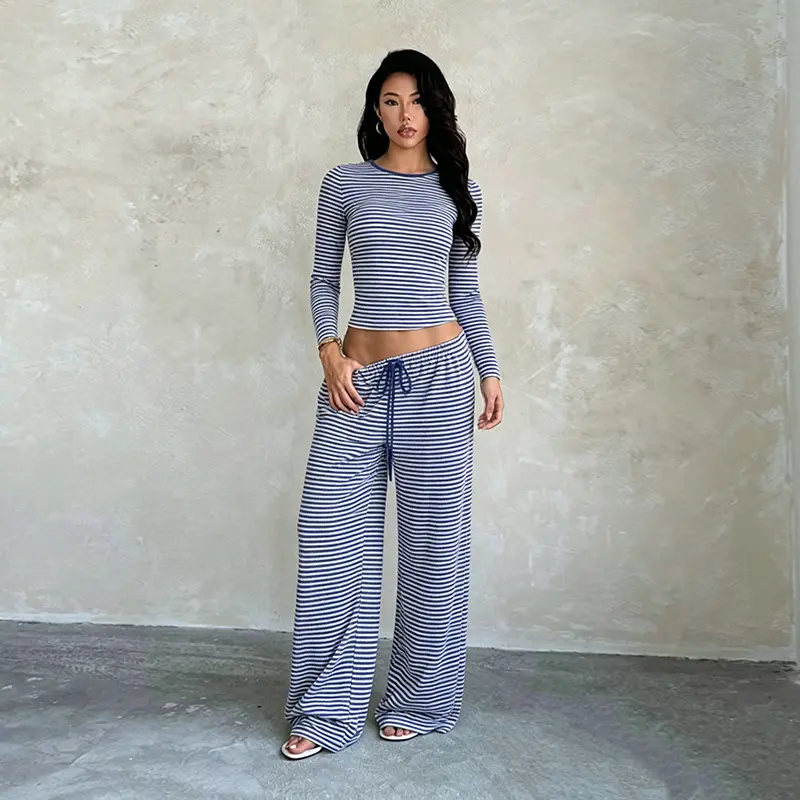 New casual outfit for women: short, cropped long-sleeve top and wide-leg pants two-piece set