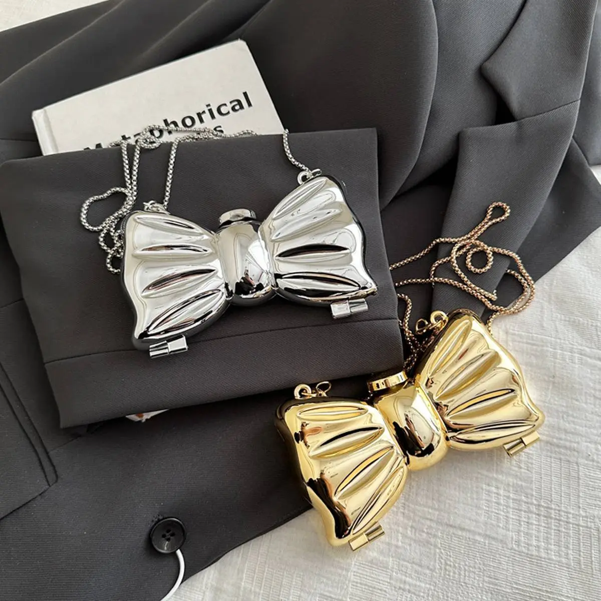 Women's Elegant Small Synthetic Plain Acrylic Crossbody Purse - Magnetic Closure, Bow Shape, Chain Accent, Shiny Finish Evening Lipstick Bag, Do Not Wash, Chic Look, Ideal for Party, Date, Casual Wear