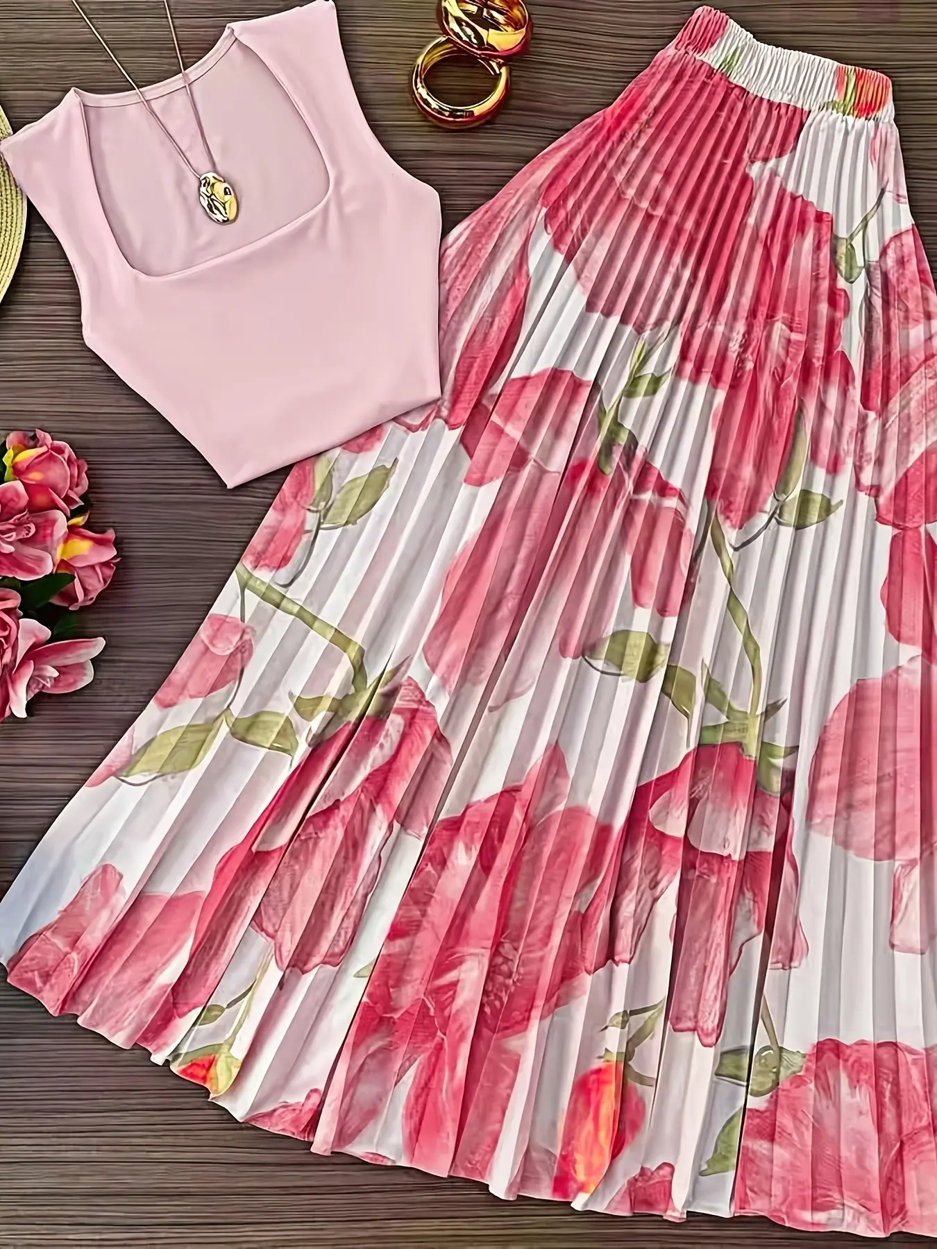 French Vacation Style Square Neck Sleeveless Top and Pleated Skirt Set, Slimming Two-Piece for Daily Commute and Travel Plant