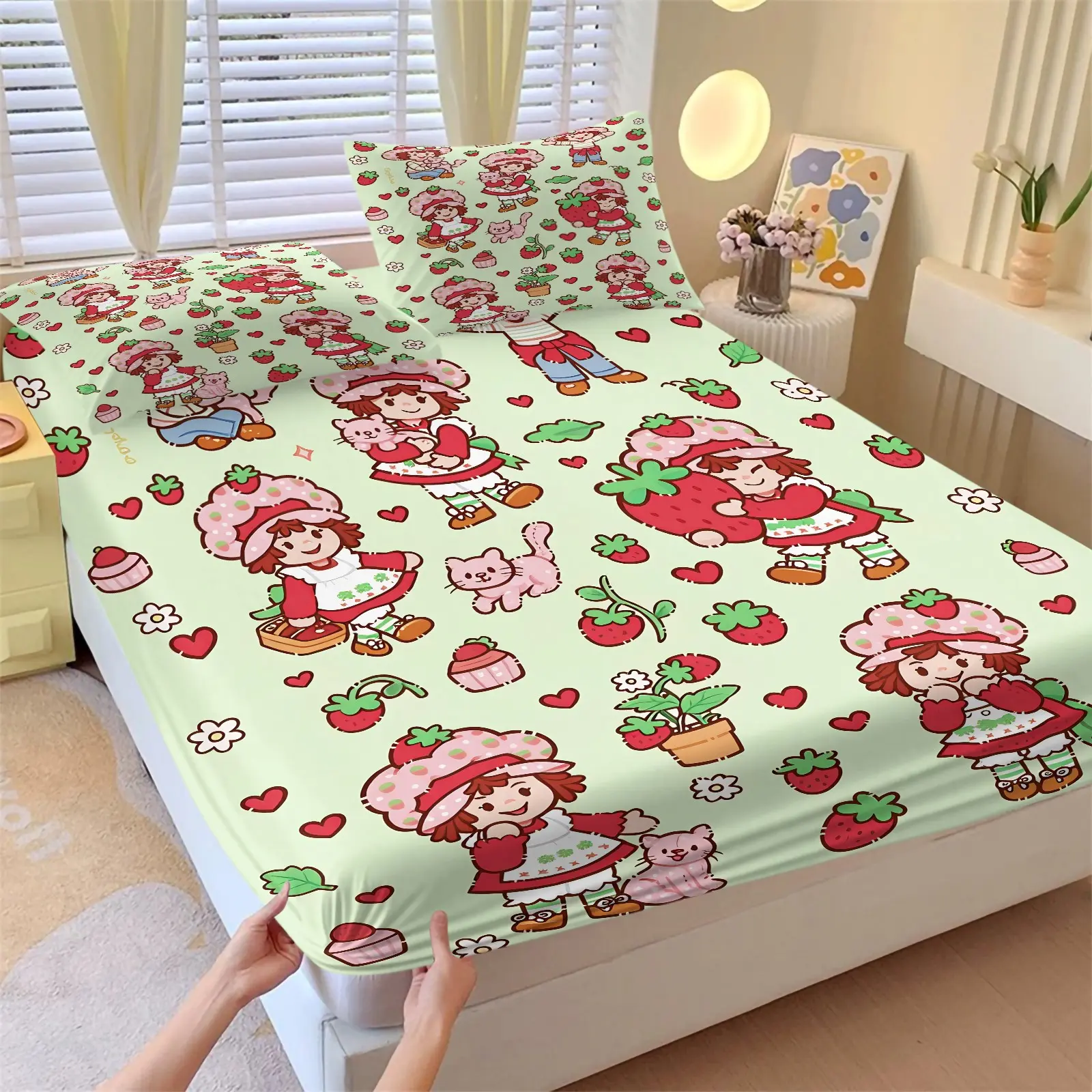 Strawberry Shortcake Fitted Sheet Set (1 Fitted Sheet + 2 Pillowcases), Fresh Mint Green Sweet Strawberry Cartoon Print, Deep Pocket, Soft Breathable Non-Slip Wear-Resistant Decor Bedding, Perfect Gift for Girls Bedroom Decoration