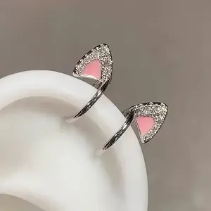Women's No-Pierce Cat Ear Ear Clips - Cute Cat Ear Cuffs Suitable for Women, Non-Piercing Ear Accessories for Parties & Daily Wear, Perfect Gift for Cat Lovers
