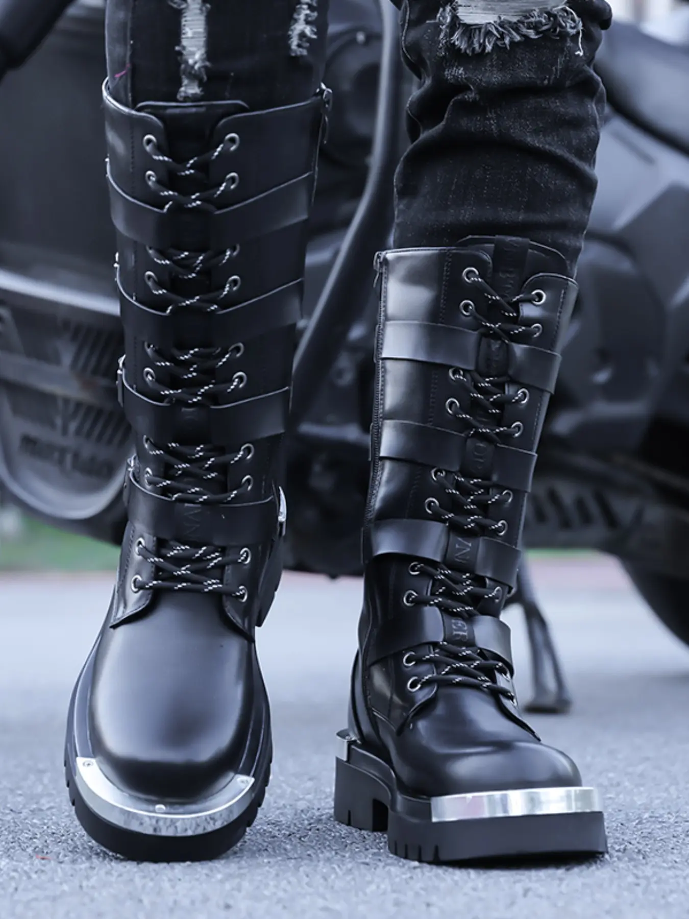 Matte PU Leather High-Top Motorcycle Boots, Punk Style, Anti-Slip Rubber Sole, Metal Rivets, Cross Strap, Silver Color Toe Protector