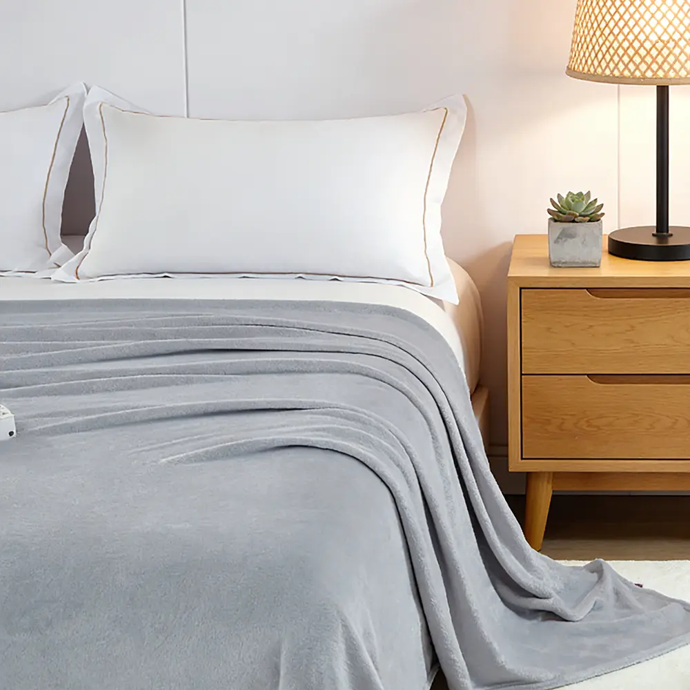 Soft Plush Blanket for Bed and Sofa, Comfortable Warm Throw Blanket, Stylish Home Decor Blanket