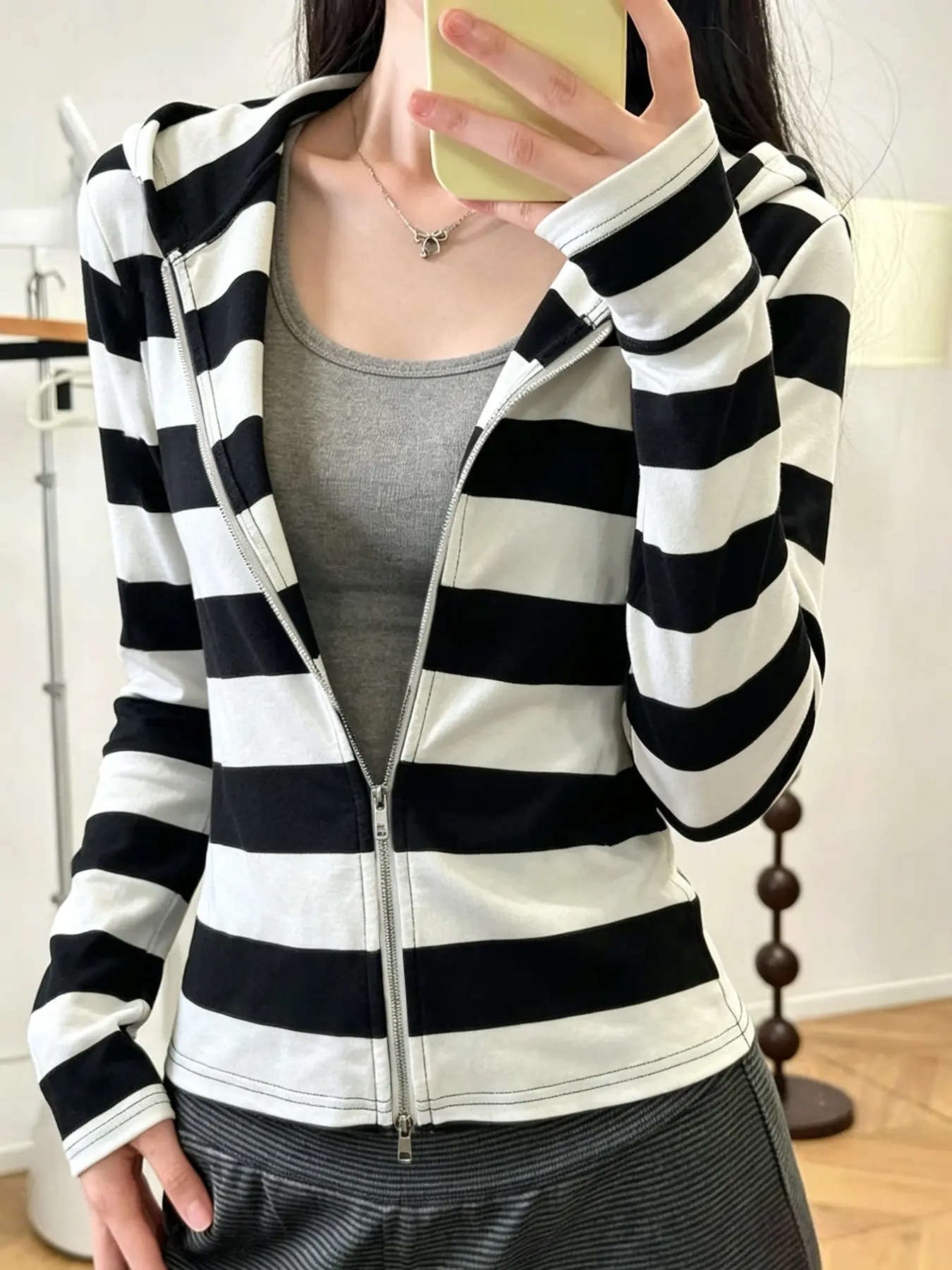 Minimalist Colorblock Wide Striped Hooded Open Front Jacket, Slim Fit Waist Hem Full Zip Long Sleeve Lightweight Sweatshirt, Korean Style Casual Streetwear, Hooded Zipper Sweatshirt