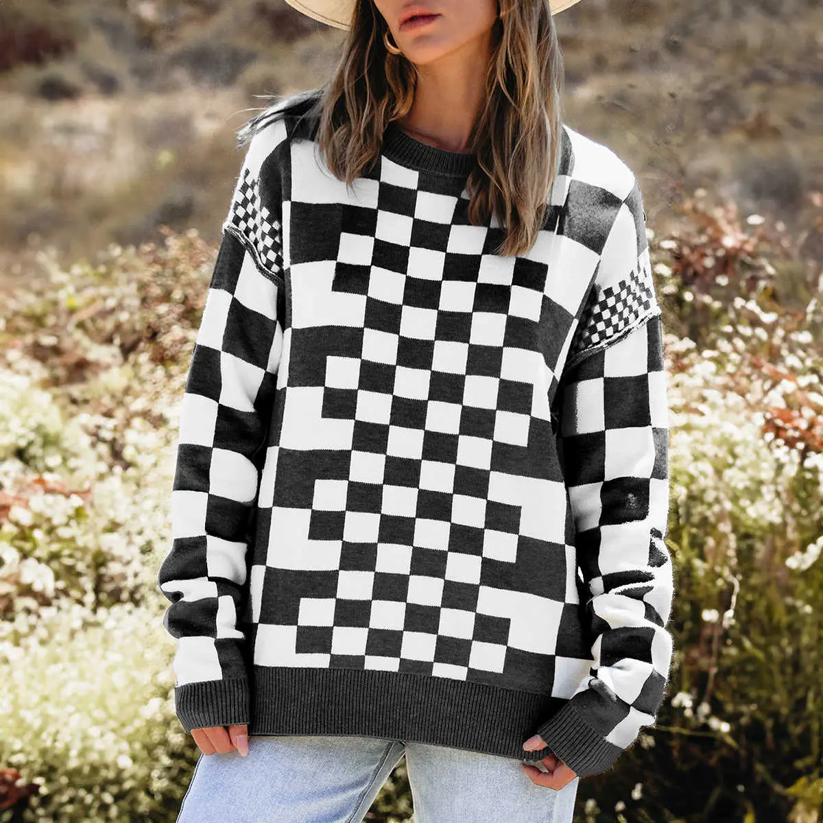 Women's Checkered Sweater in a Soft Polyester Blend, Casual Long Sleeve Pullover with a Drop Shoulder and Round Neck, Denim, Tops, Knitwear, Pants