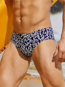 Men's floral quick-dry triangle swim trunks, men's swimwear, skin-fitting and breathable for a fresh summer, summer beach swimming shorts