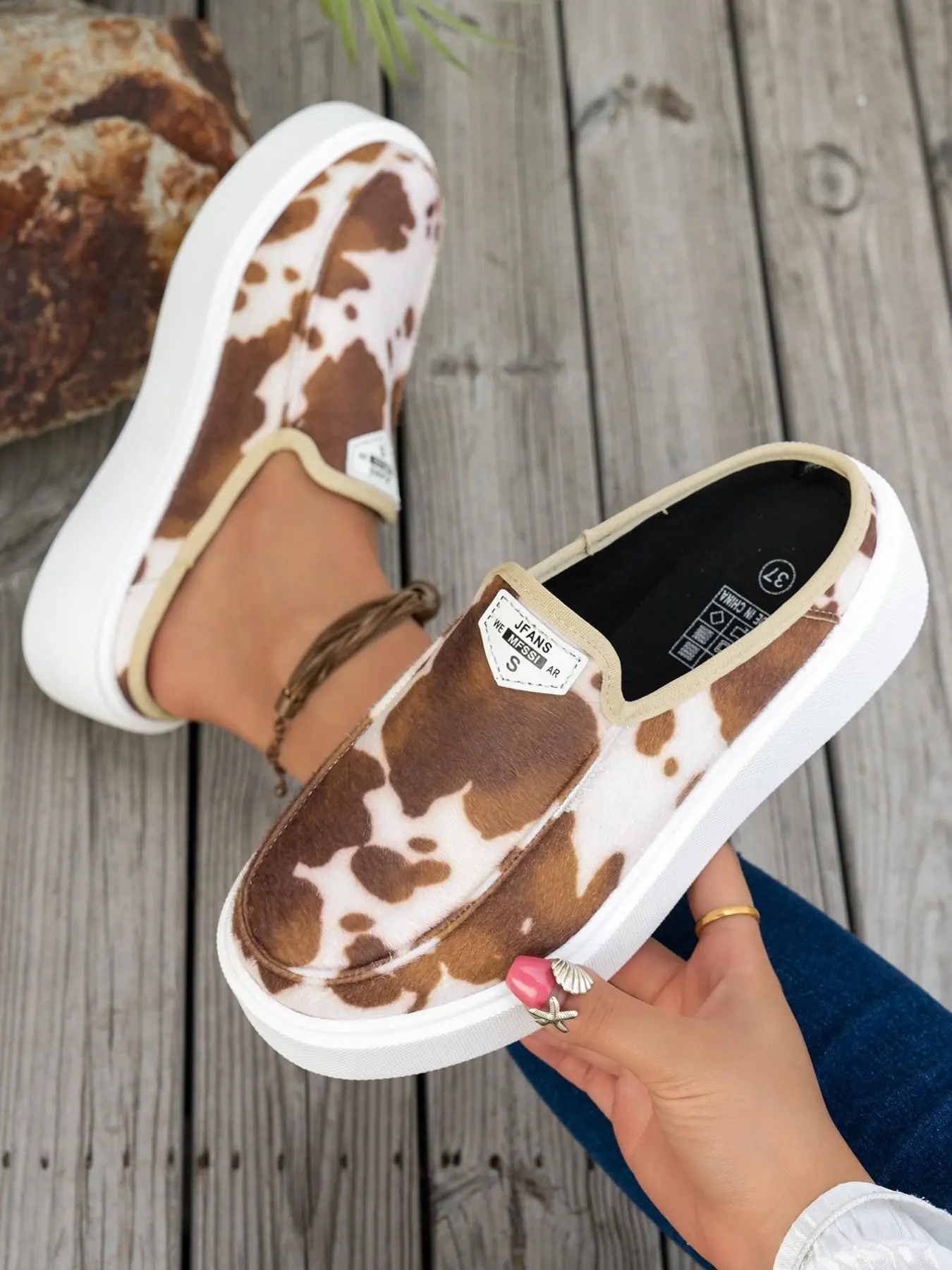 Lightweight Women's Casual Slipper Shoes for Spring and Summer, Soft Sole Anti-Slip Breathable Flat Shoes, Comfortable Grandma Slippers for Elderly Women