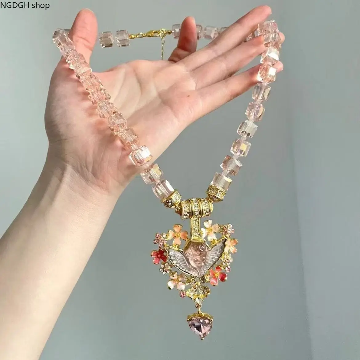 Women's Vintage Crystal Pendant Statement Necklace with Beaded Chain - Sports & Outdoor Enthusiasts' Everyday Wear Jewelry, Crystal Pendants