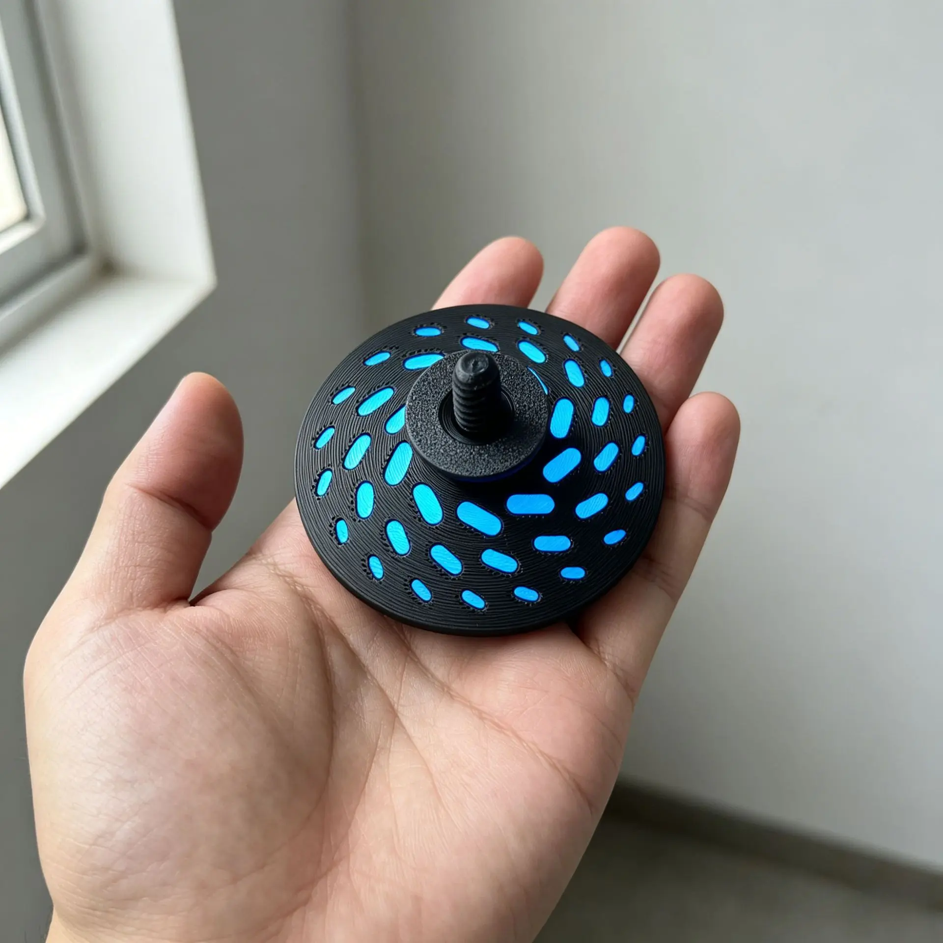 3D Printed Spinning Top, Smooth Long-Spin Fidget Toy, Creative Desktop Decor Ornament, Stress Relief Rotating Spinner Gift for Kids & Adults