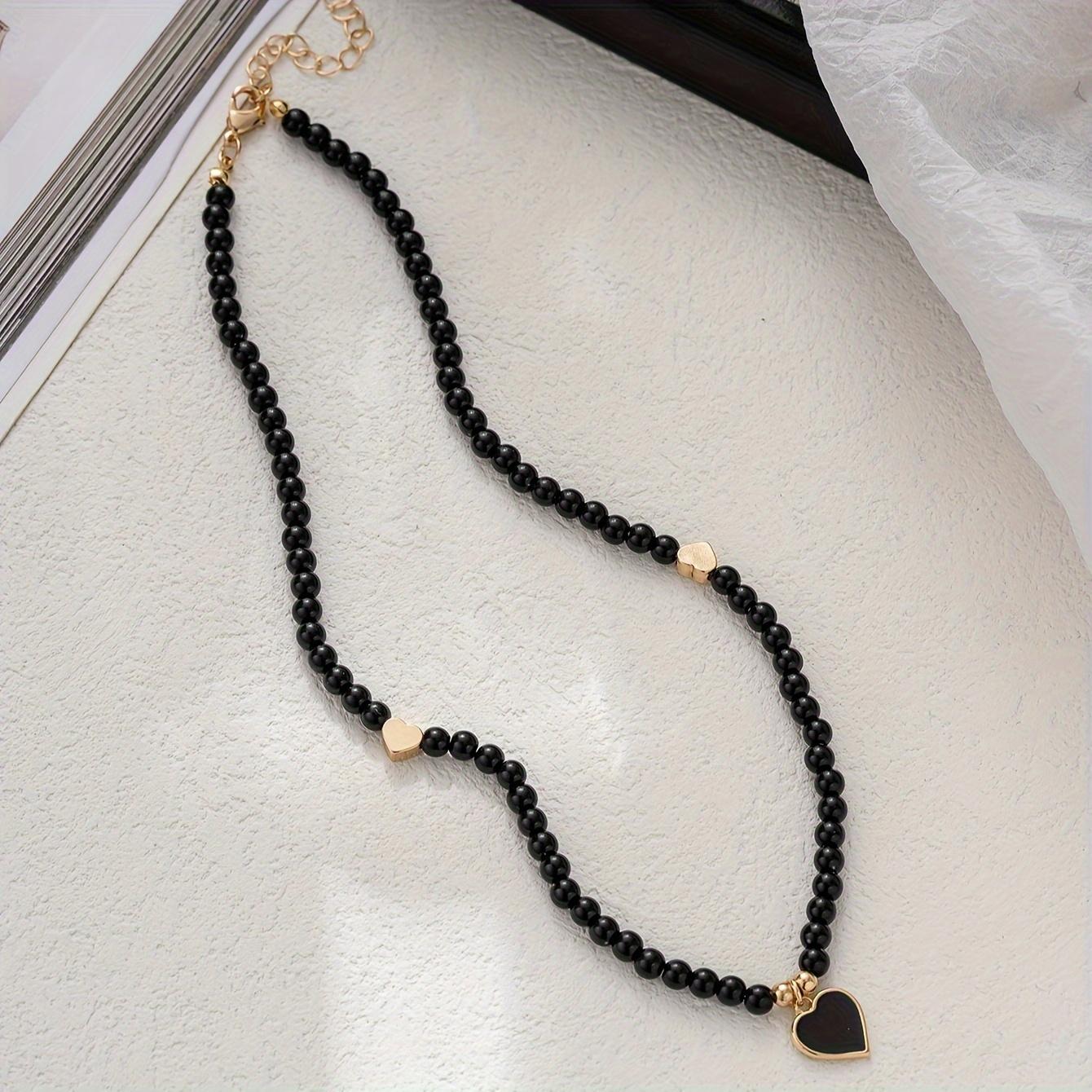 [Handcrafted Beaded Heart Pendant Necklace] Elegant Boho-Chic Black Beads Necklace with Golden Accents - Ideal for Women's Parties & Music Festivals, Versatile All-Season Accessory, Cute Necklace