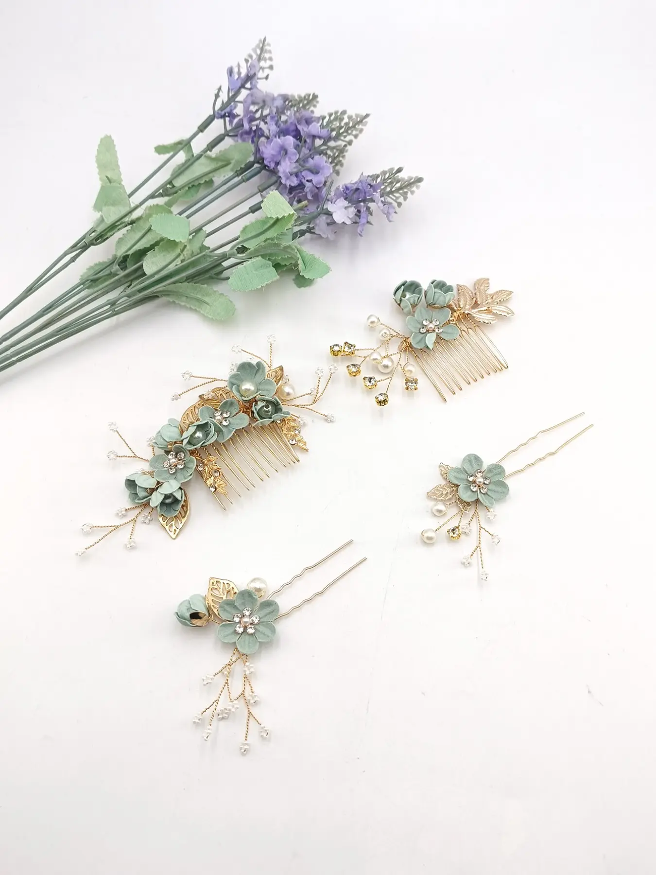 Four-Piece Flower Metal Hair Fork Comb Set, Bridal Accessories, Rhinestone Pearl Combs, Ideal for Wedding Dress or Party Wear