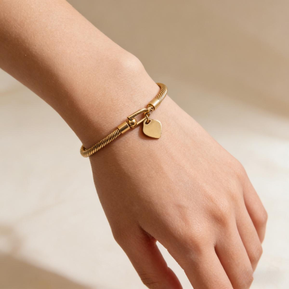 Women's Classic Titanium Steel Wire Rope Bracelet, Simple and Fashionable, Suitable for Various Occasions, Perfect Gift