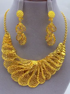 2 Piece Nigerian Jewelry Set for women, Middle Eastern Dubai Style Hollow Pendant Necklace Earrings, Elegant Party Accessory Gift