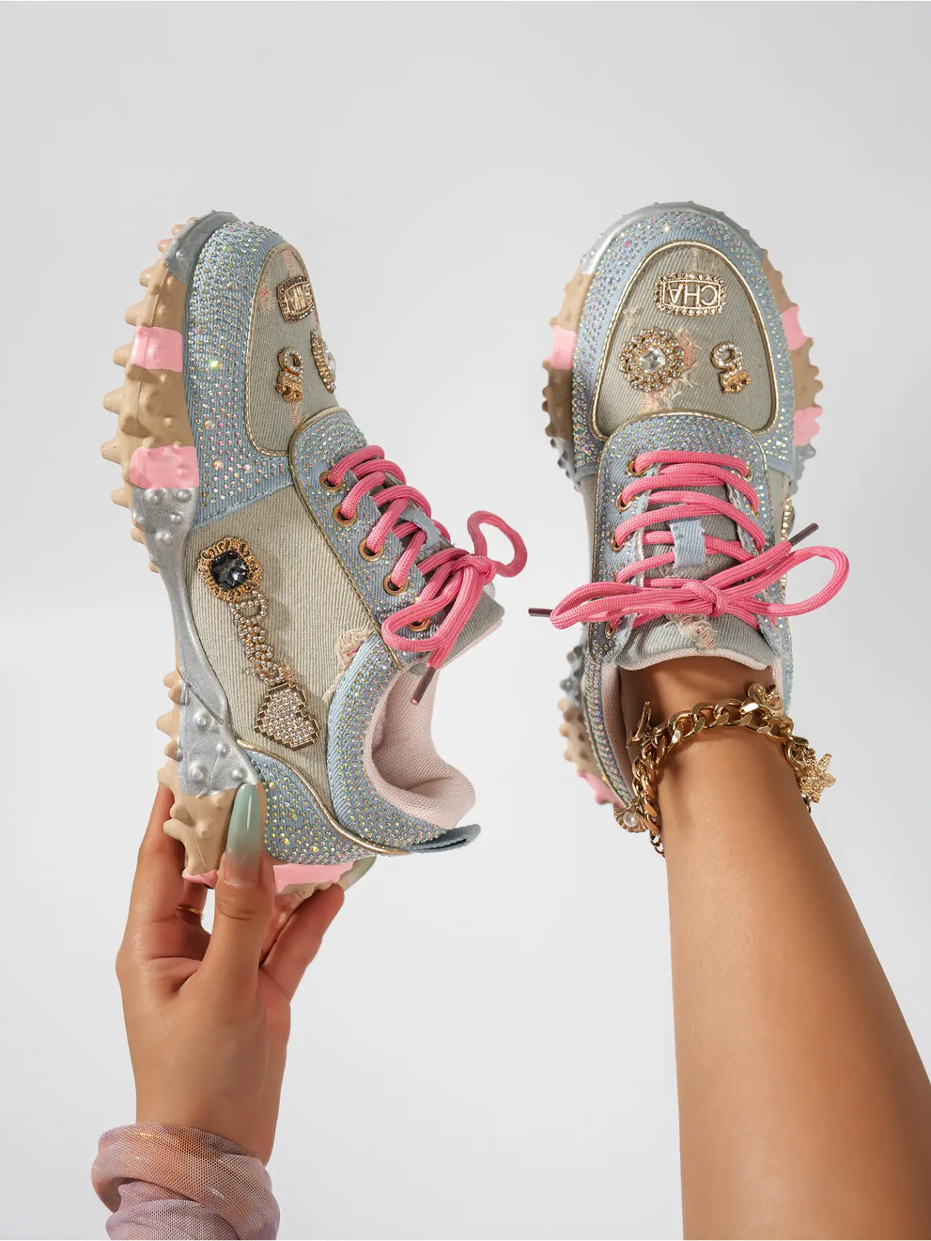 Ladies Vintage Washed Denim Rhinestone Casual Thick Soled Chunky Sneakers 5cm Anti Slip Spike Sole Color Metal Decor Nightclub Daily Sparkly Footwear