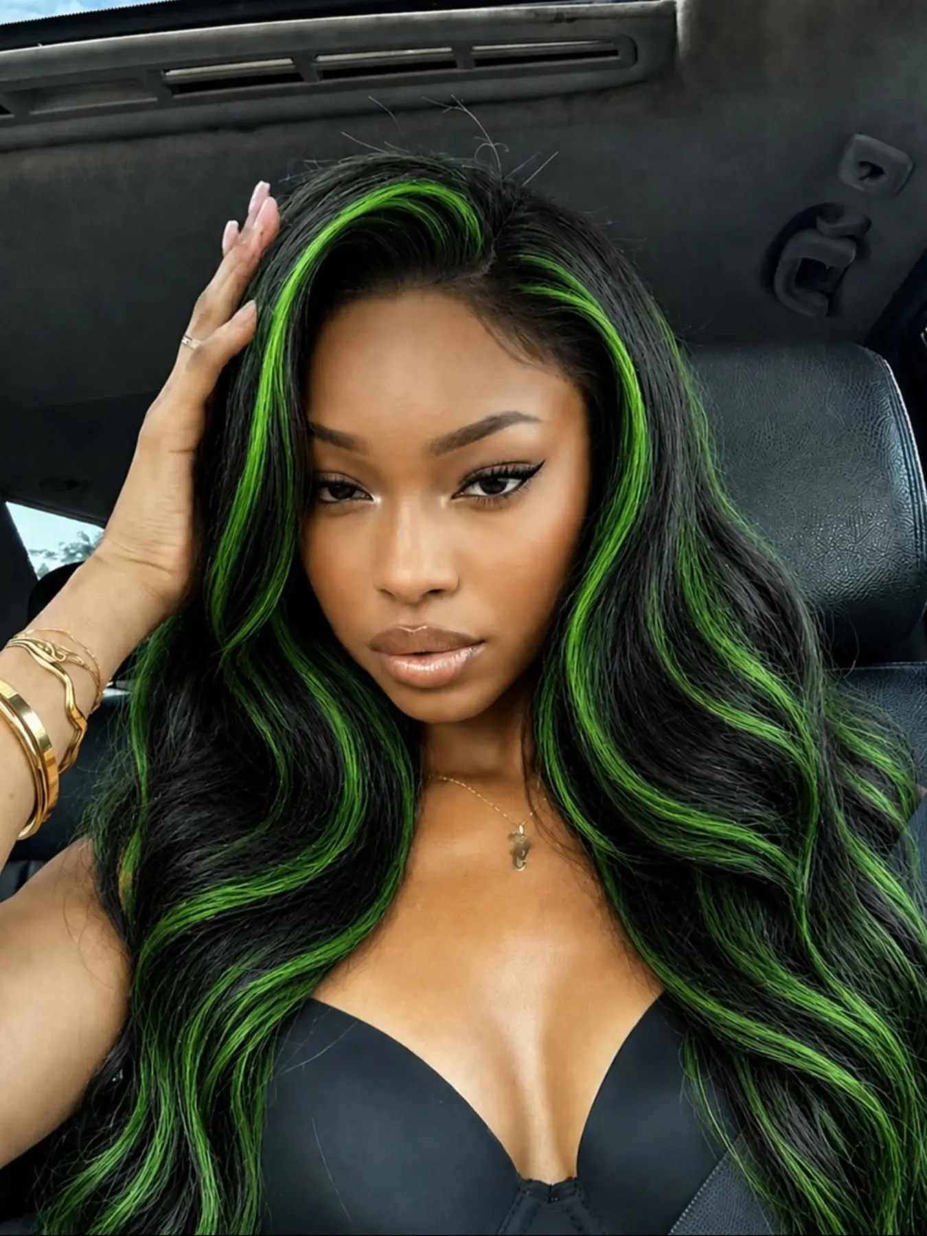 26 Inch Black with Green Highlights Body Wave Lace Front Hair Wig |Heat Resistant Synthetic Fiber, Soft & Lightweight Natural Parting Lace Wigs