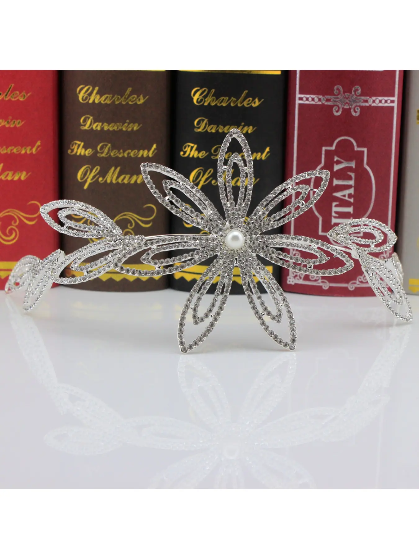 Korean-style High-end Bridal Tiara Pearl Crown Headpiece with Soft Chain for Wedding Updo Hairstyle Forehead Accessory