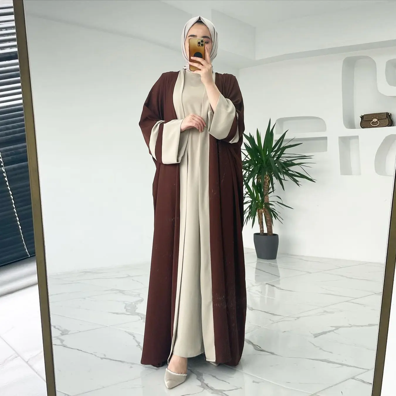 Muslim 2026 new long cardigan robe for women, suitable for all seasons, two-piece set: vest + jacket with contrasting color long skirt