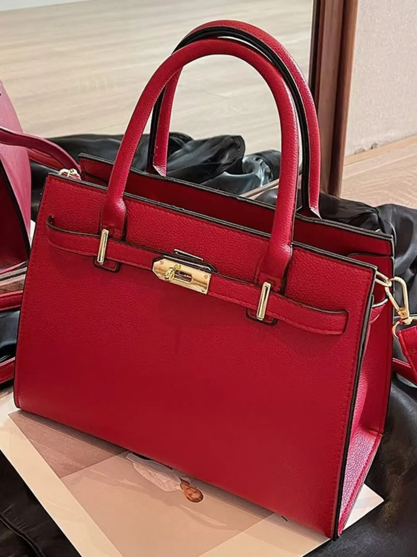 Platinum Color Commuter Crossbody Tote Bag, Multi-Layer Large Capacity, Durable Hardware, Soft Leather, Easy to Clean, Stylish and Practical