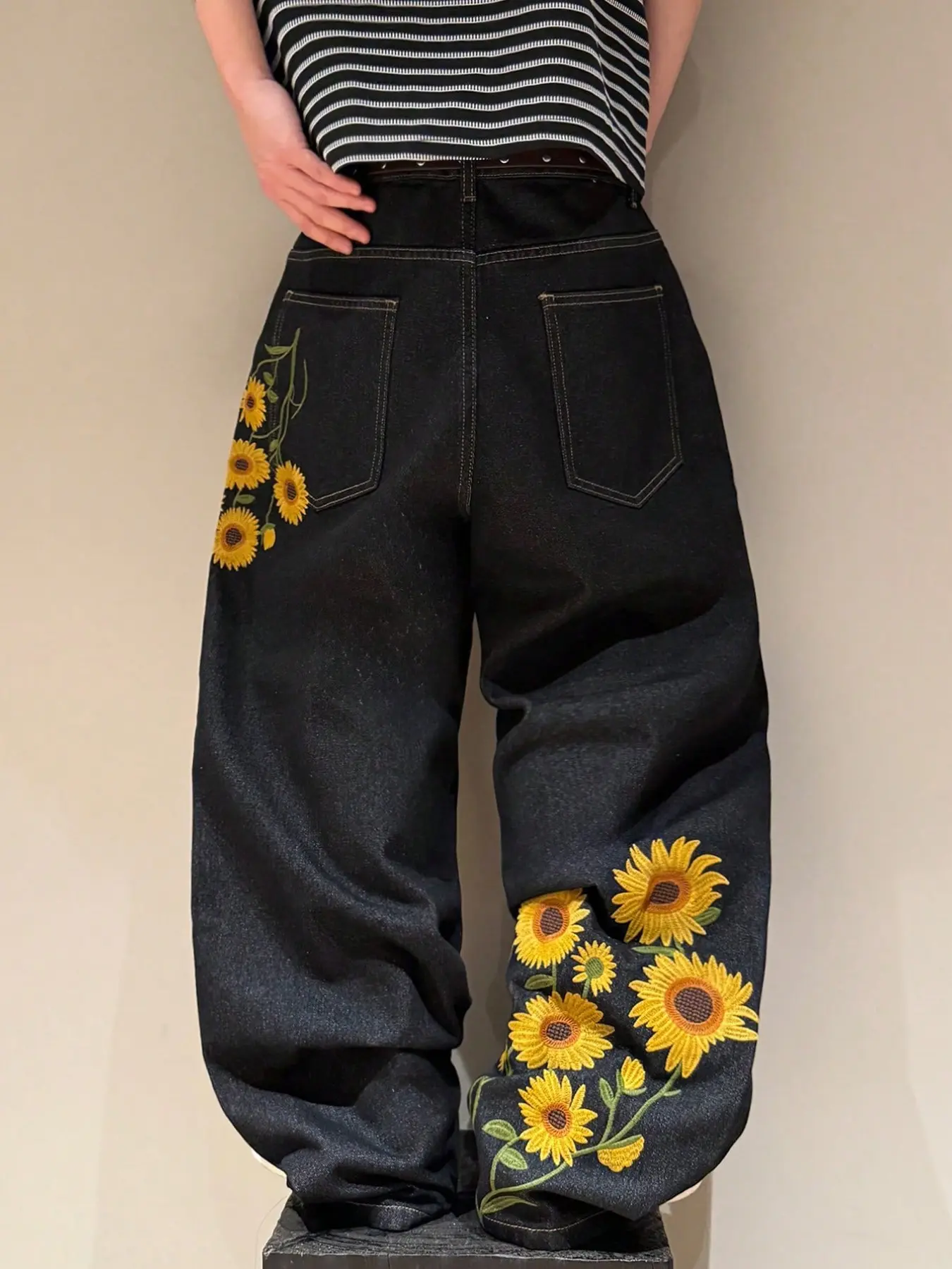 Men's Denim Jeans, Bold Colorblock Floral Sunflower Embroidery Straight Leg Wide Leg Jeans, Y2K Street Fashion Loose Fit Long Pants