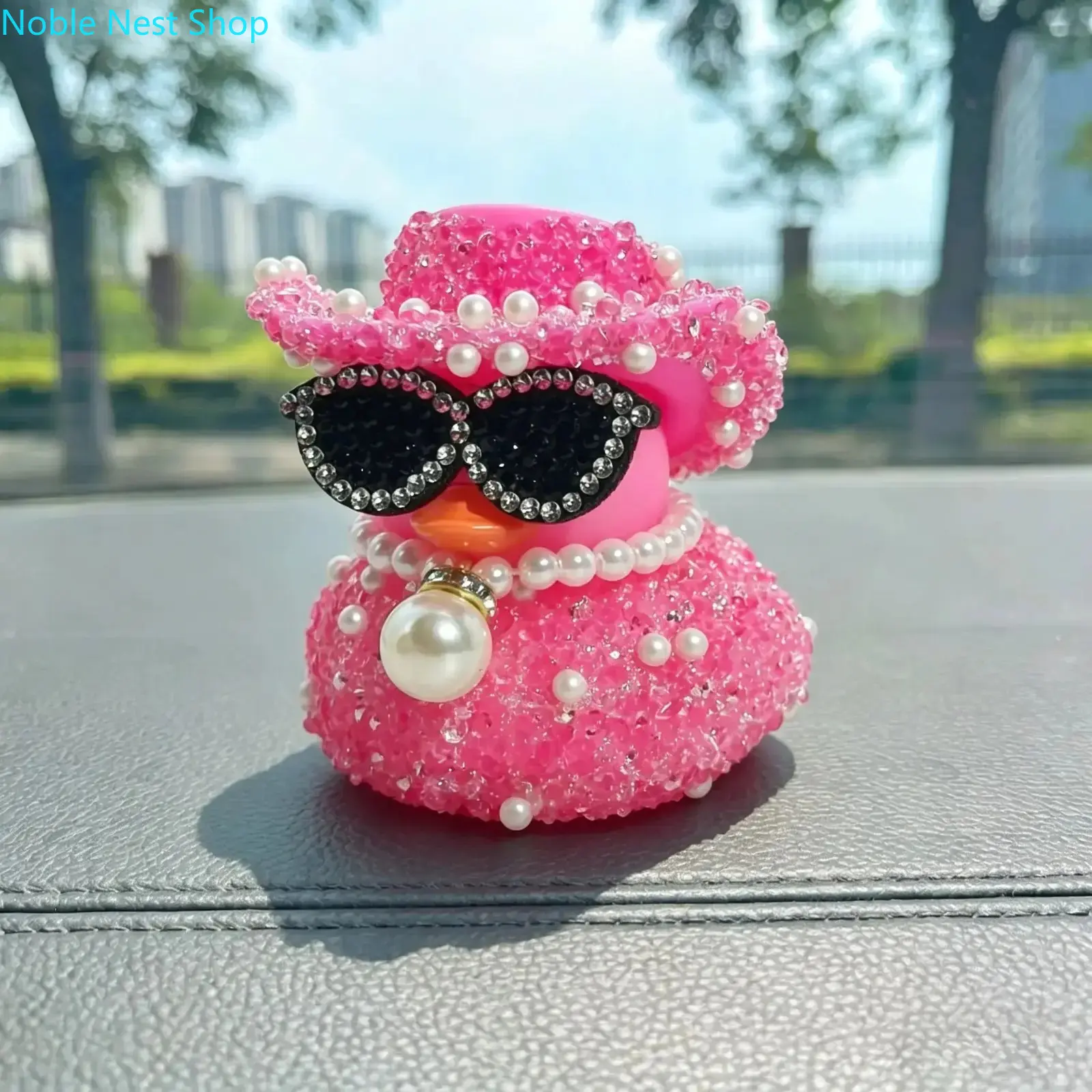 Luxurious Duck Shape Rhinestone Car Figurine, Pearl Shine Dashboard Decoration for Cars-SUVs, Stylish Interior Ornament Gift