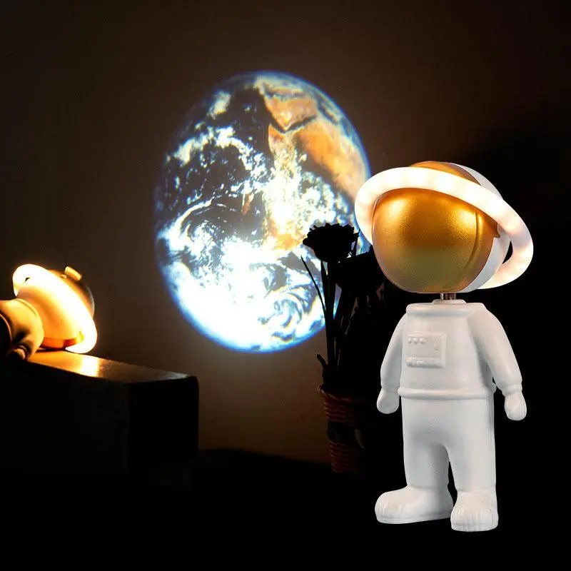1 Pack Astronaut Star Projector Light, USB Powered Spaceman Projection Night Light, Bedroom Decor Lamp, Ideal Ambient Ornament & Perfect Gift