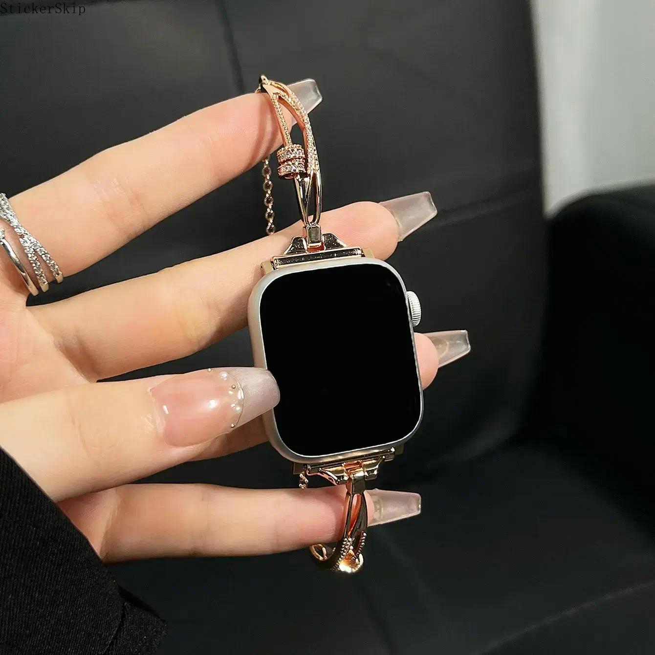 2026 Chain Design Apple Watch Band for Women – Fashionable Jewelry Style Bracelet Strap, Stylish Adjustable Watch Band Fits 38–49mm (All Series & Ultra), Trendy Daily Wear Accessory 2026 Chain Design Apple Watch Band for Women – Fashionable Jewelry Style Bracelet Strap, Stylish Adjustable Watch Band Fits 38–49mm (All Series & Ultra), Trendy Daily Wear Accessory