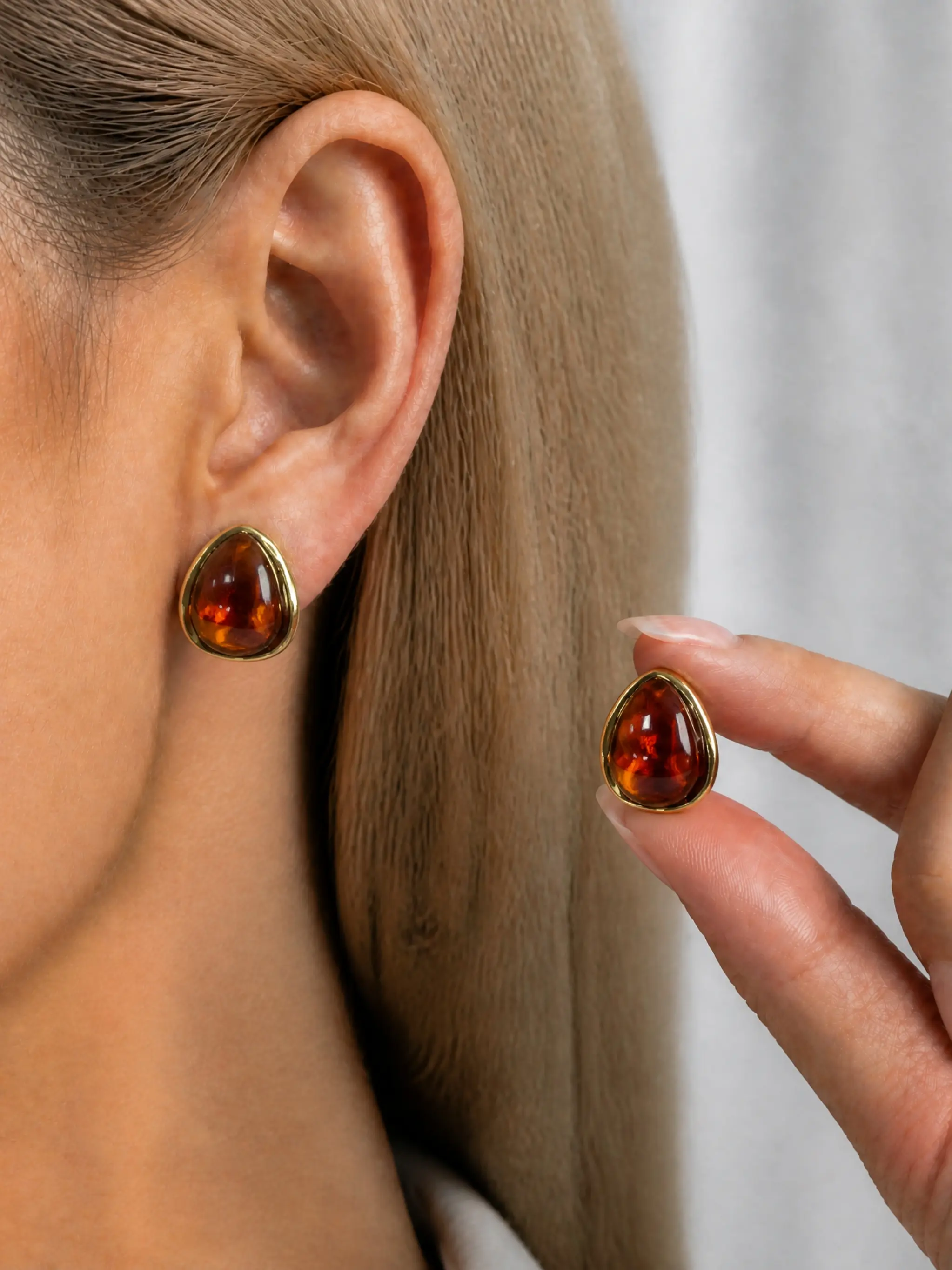 French Vintage Coin Drop Earrings, Natural Stone Studs, Smooth Convex Crystal Amber, Elegant Fashion Accessory for Office & Formal Events
